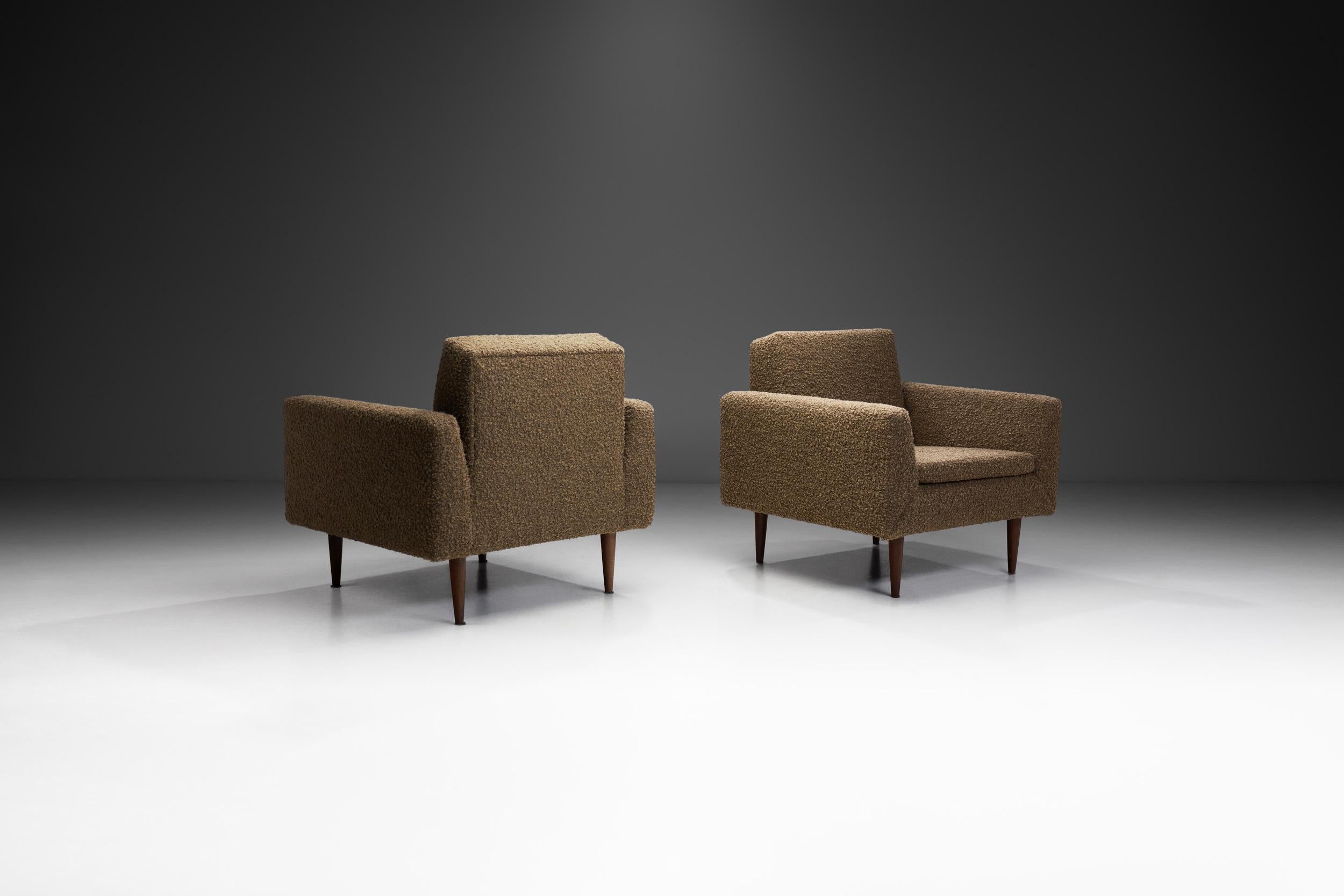 Mid-Century Modern Pair of Theo Ruth Lounge Chairs for Artifort, Netherlands ca 1960s For Sale