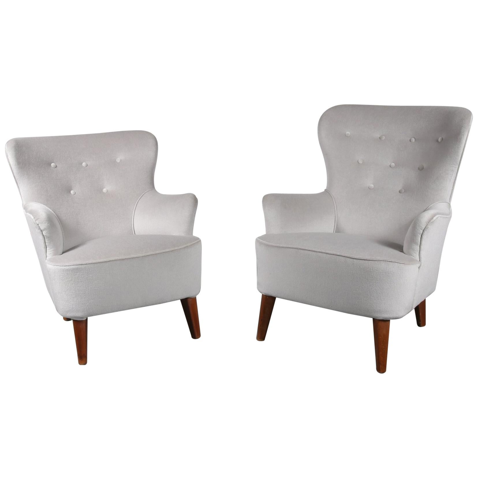 Pair of Theo Ruth Lounge Chairs for Artifort, the Netherlands, 1950