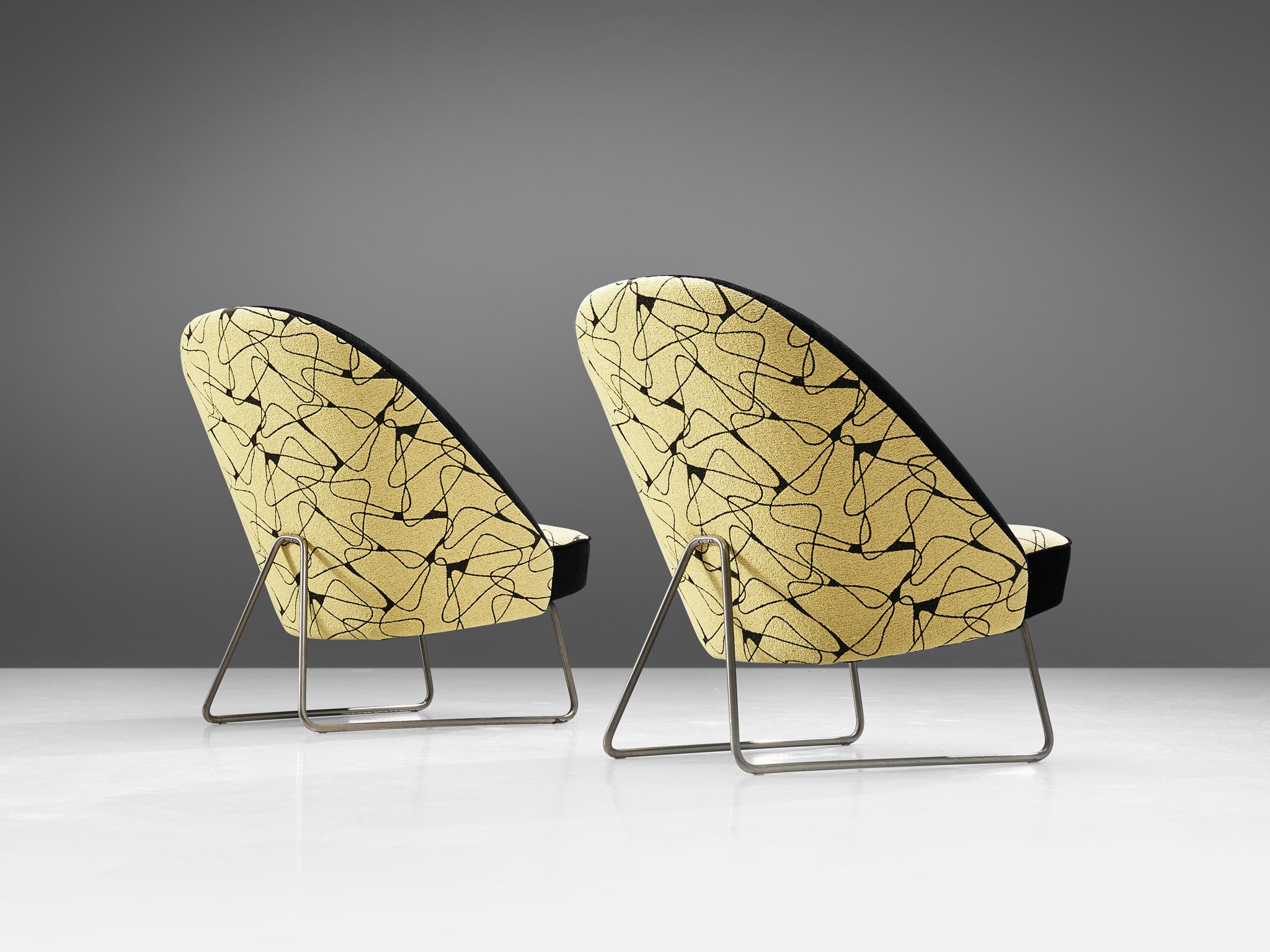 Mid-Century Modern Theo Ruth Pair of Lounge Chairs in Patterned Upholstery   For Sale