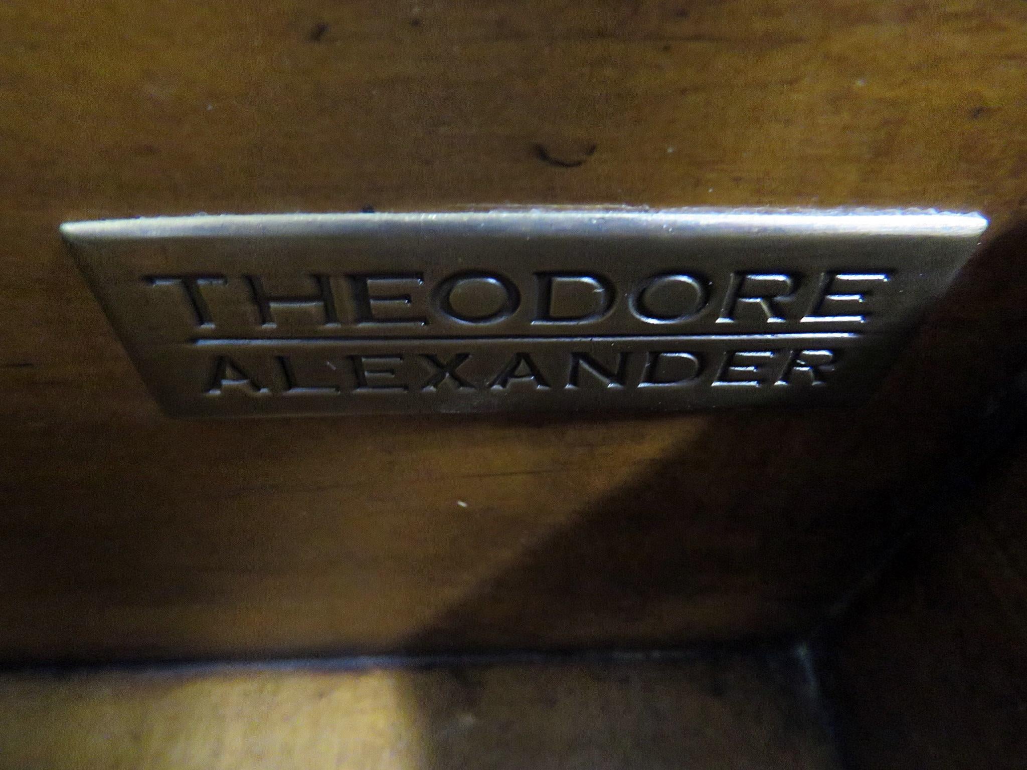 Pair of Theodore Alexander Chateau Du Vallois Commodes Nightstands In Good Condition In Swedesboro, NJ