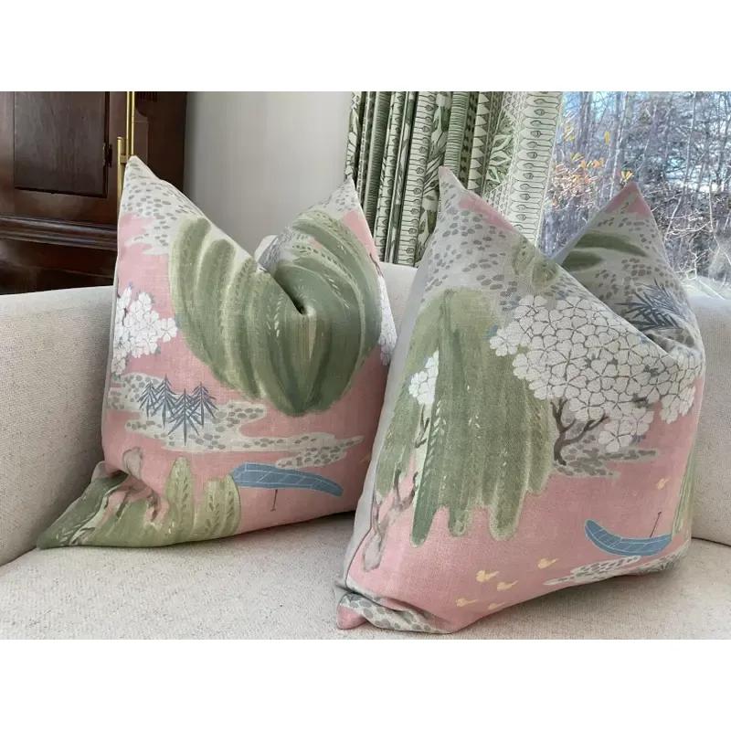 Américain Paire d'oreillers en duvet de Thibaut Anna French Willow Tree in Blush-Plush en vente