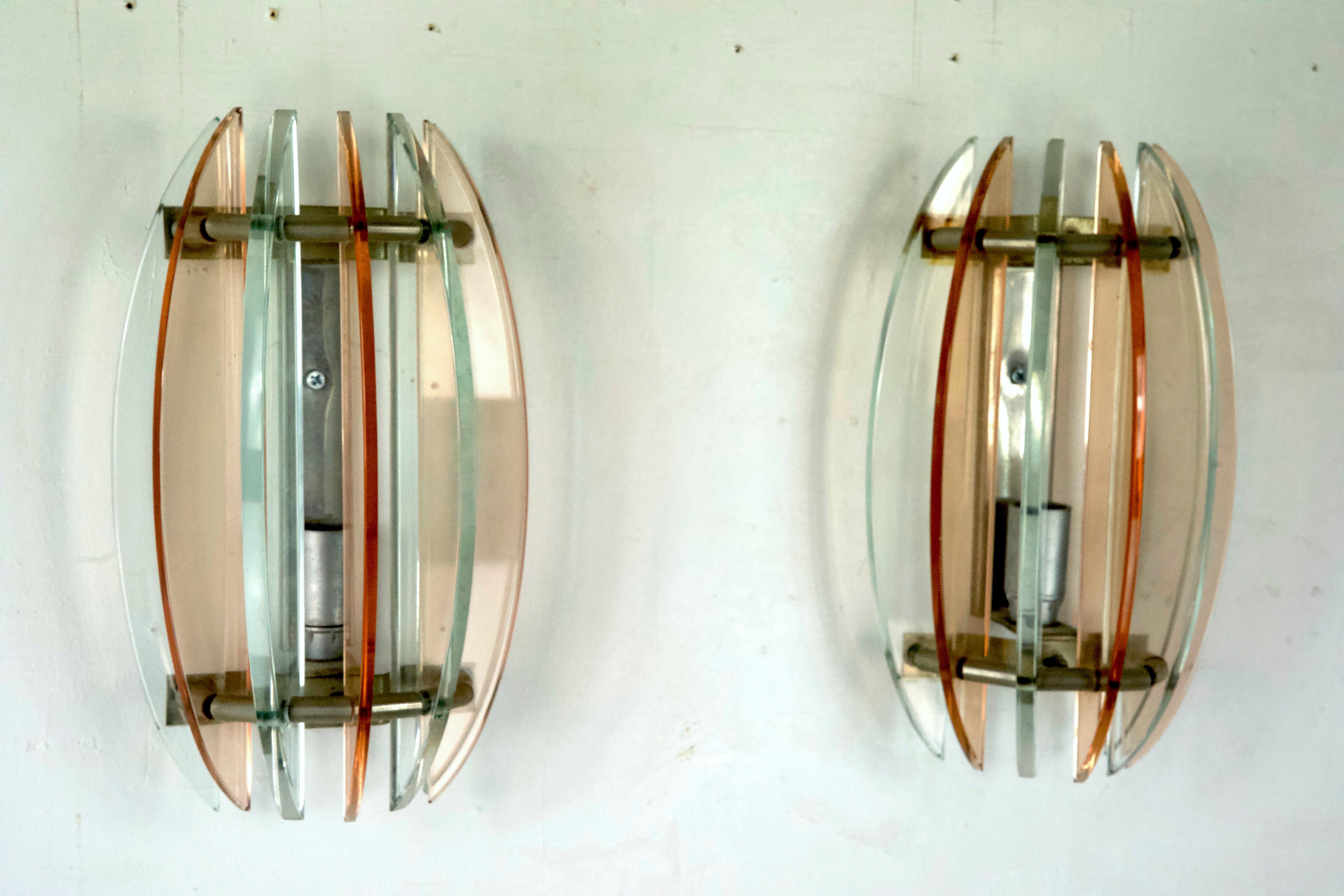 Paire d'appliques en verre épais par Veca, Italie, années 1960 3