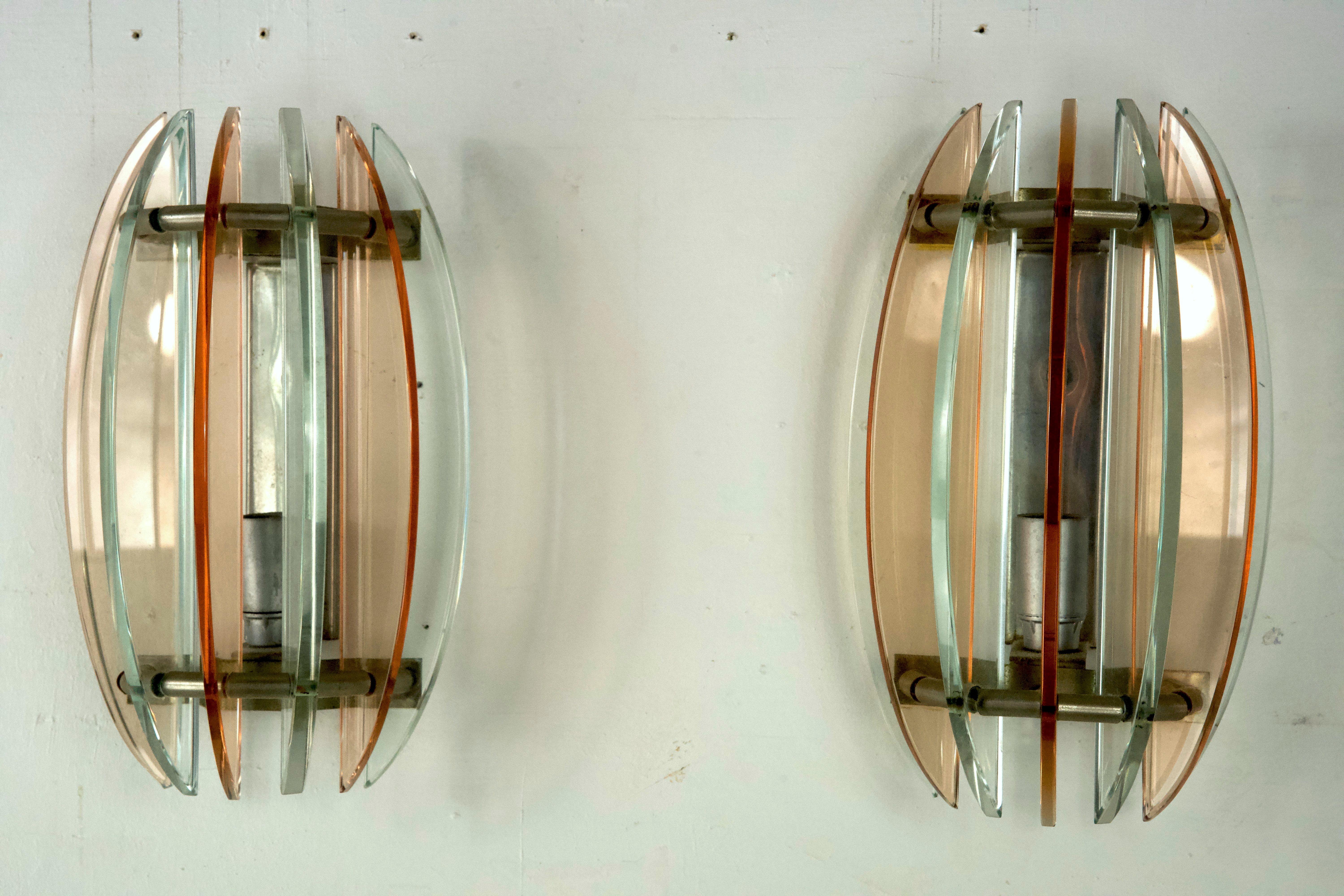 Paire d'appliques en verre épais par Veca, Italie, années 1960 4