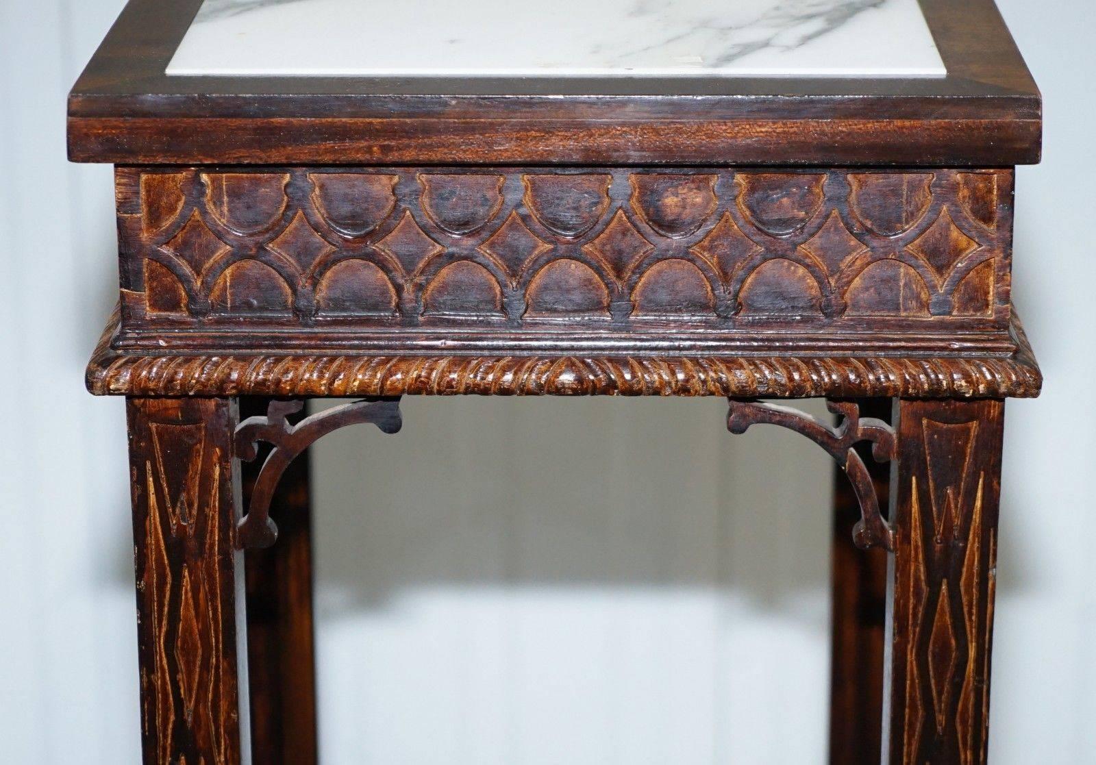Hand-Carved Pair of Thomas Chippendale Chinese Style Marble & Carved Wood Jardinière Stands