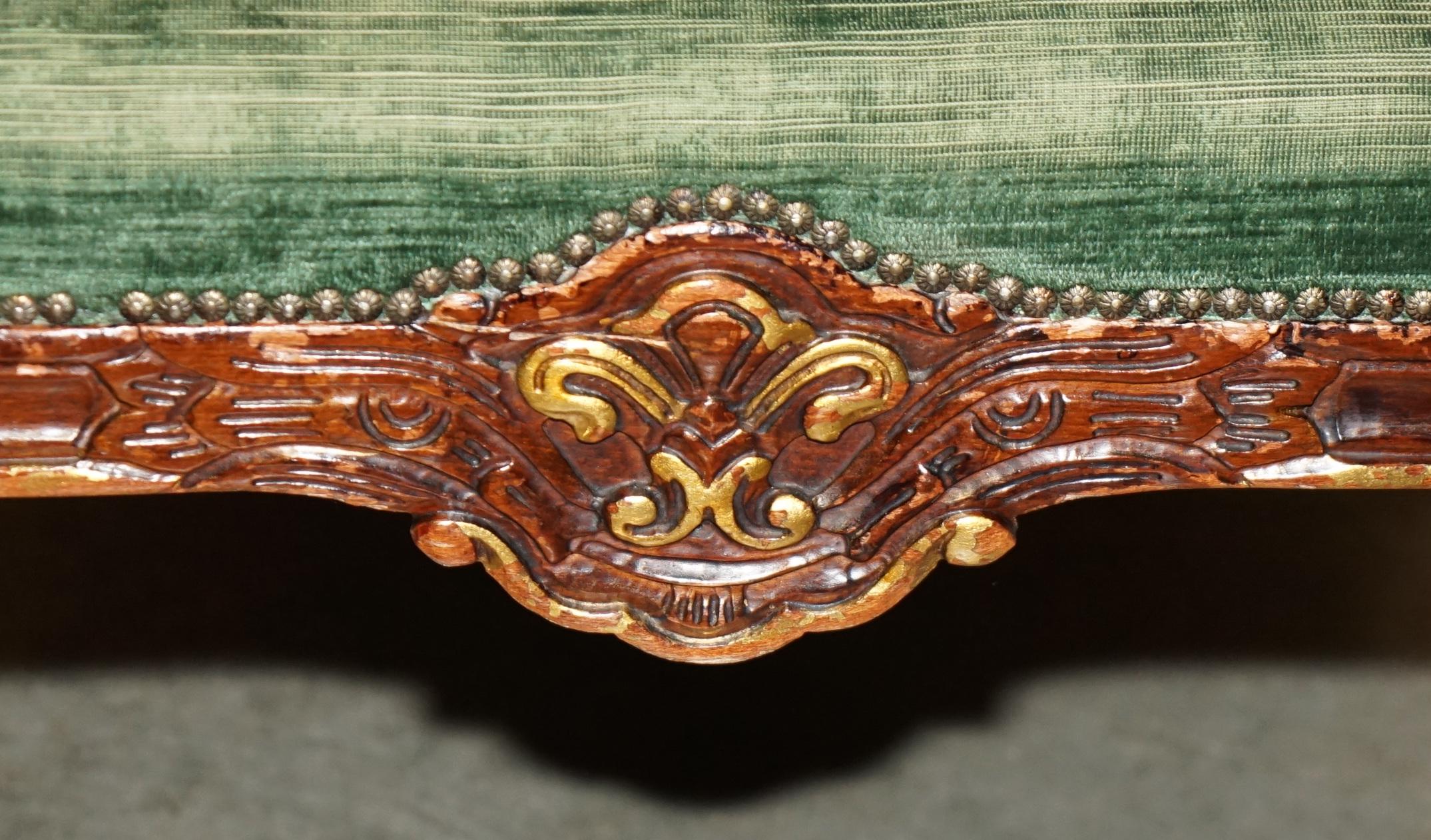 PAR DE SILLONES THOMAS CHIPPENDALE GAINSBOROUGH DE ESTILO GEORGE II DE BISAGRA Y BOLA en venta 3