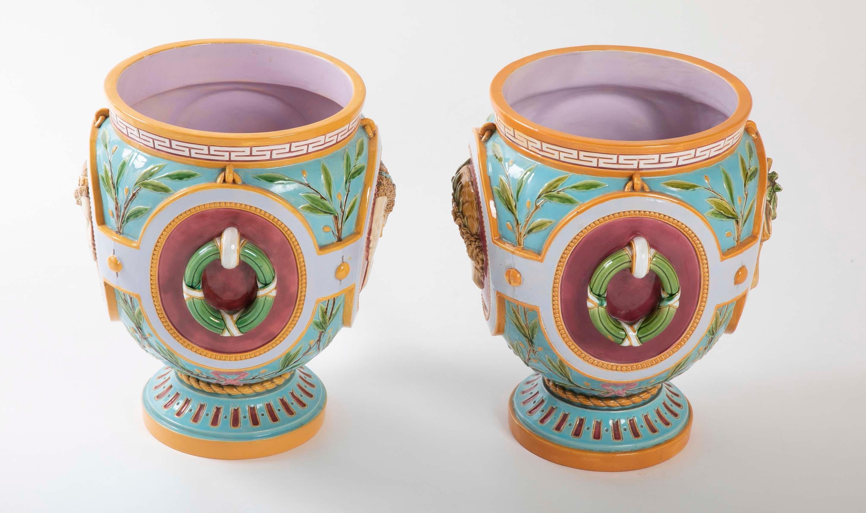 Pair of Thomas Minton Majolica Jardinières In Good Condition For Sale In Stamford, CT