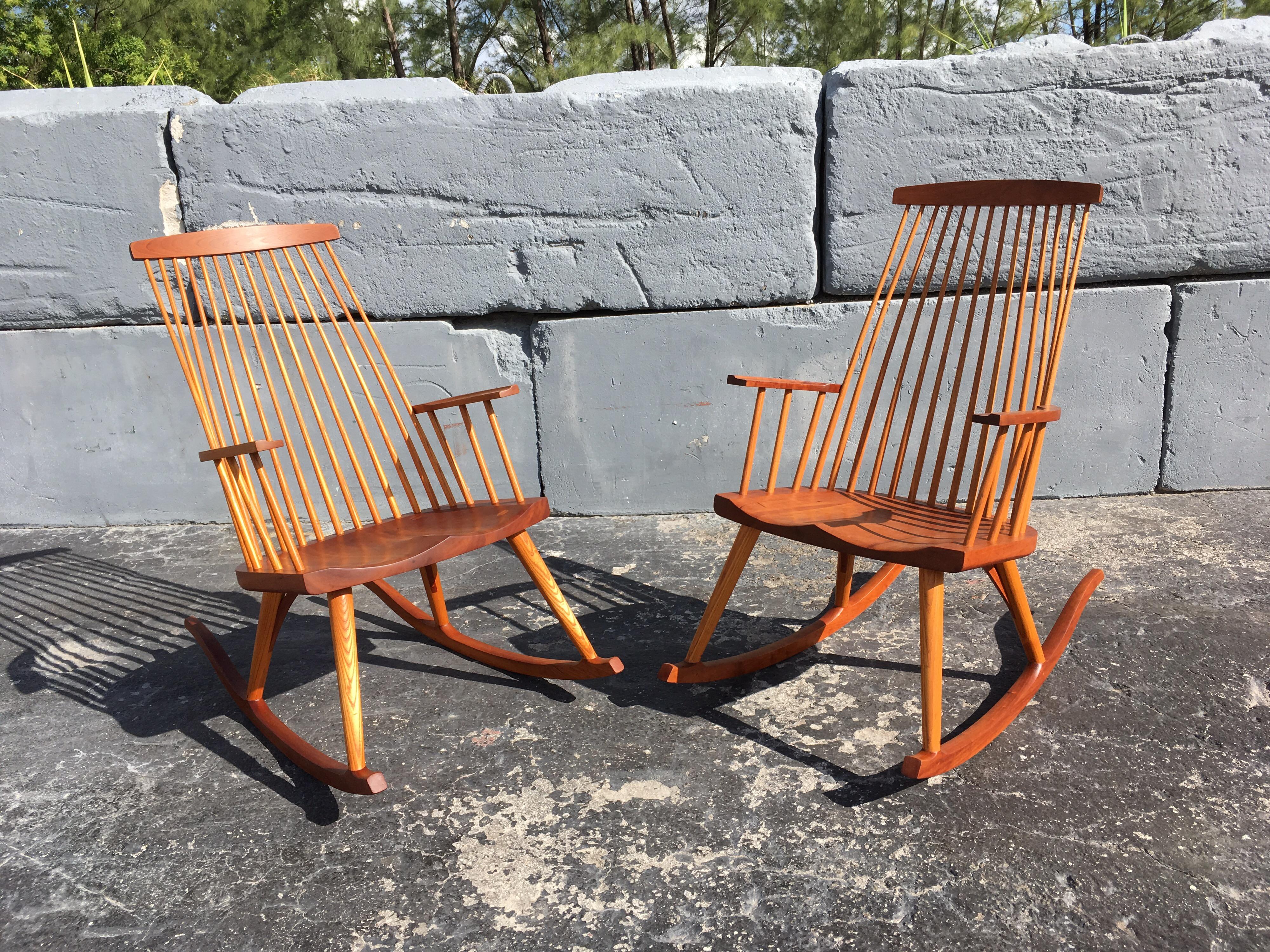 Pair of Thomas Moser Rocking Chairs In Good Condition In Miami, FL