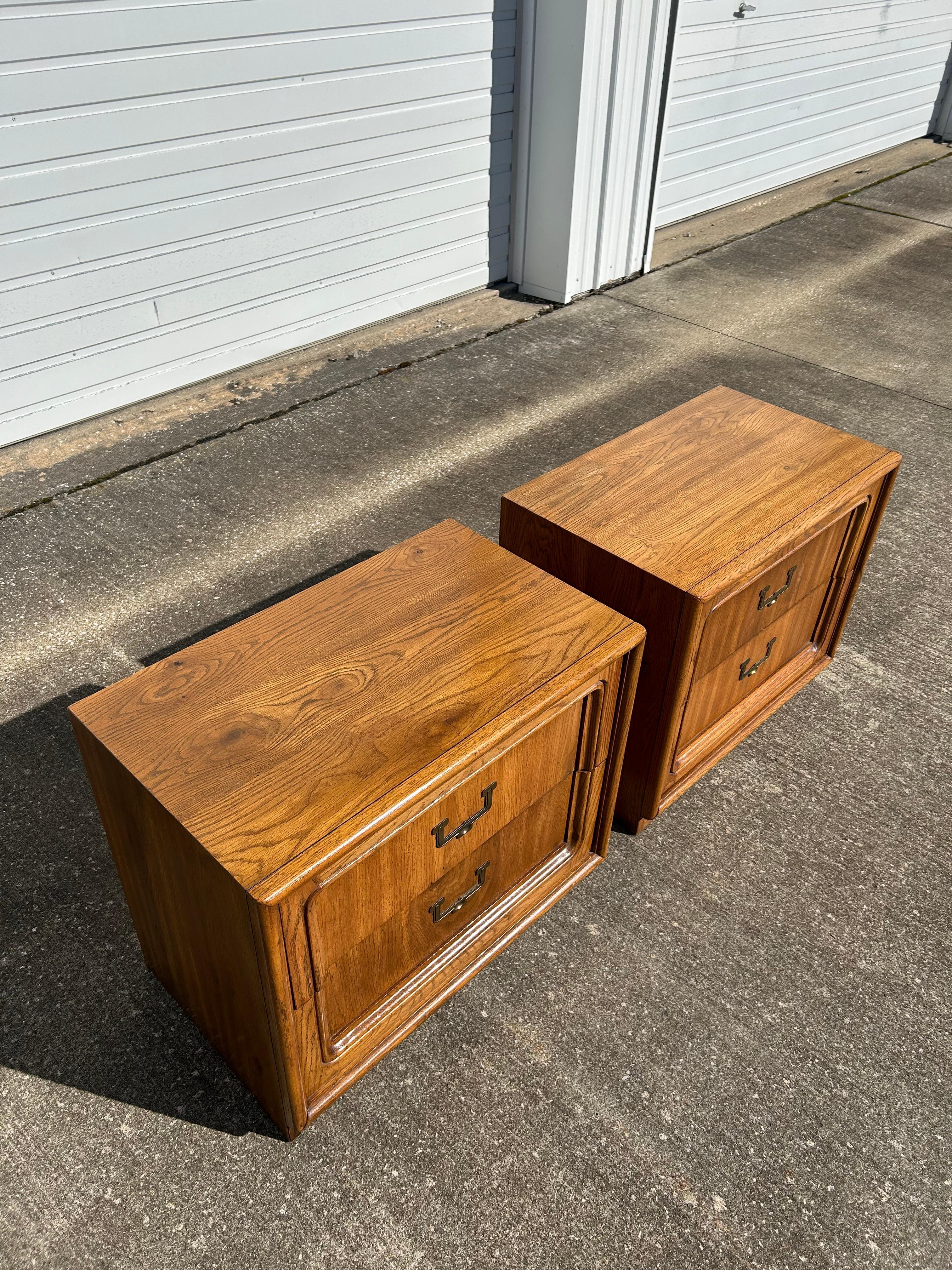 American Pair of Thomasville Campaign Oak Nightstands  For Sale