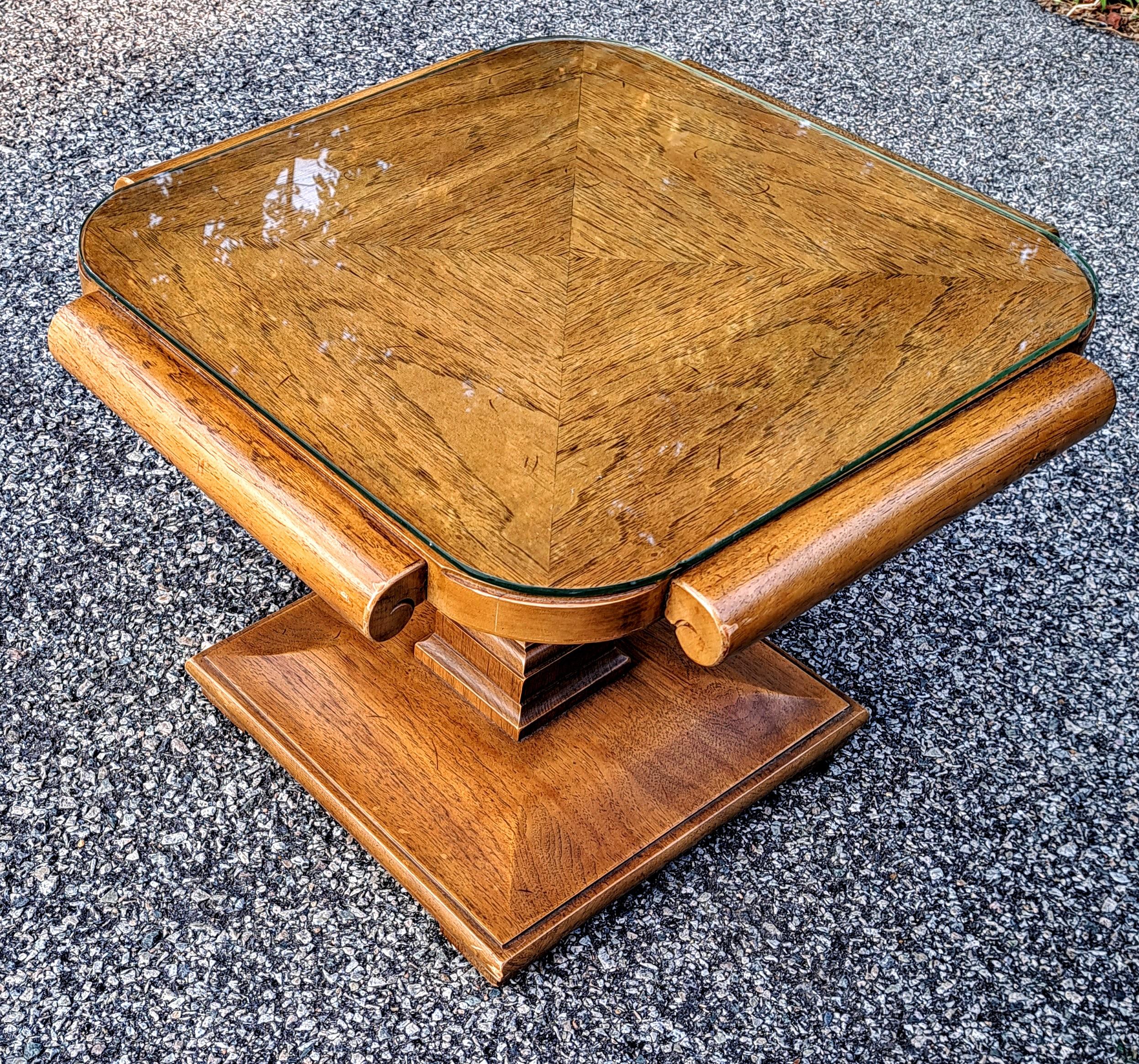 thomasville coffee table with glass top