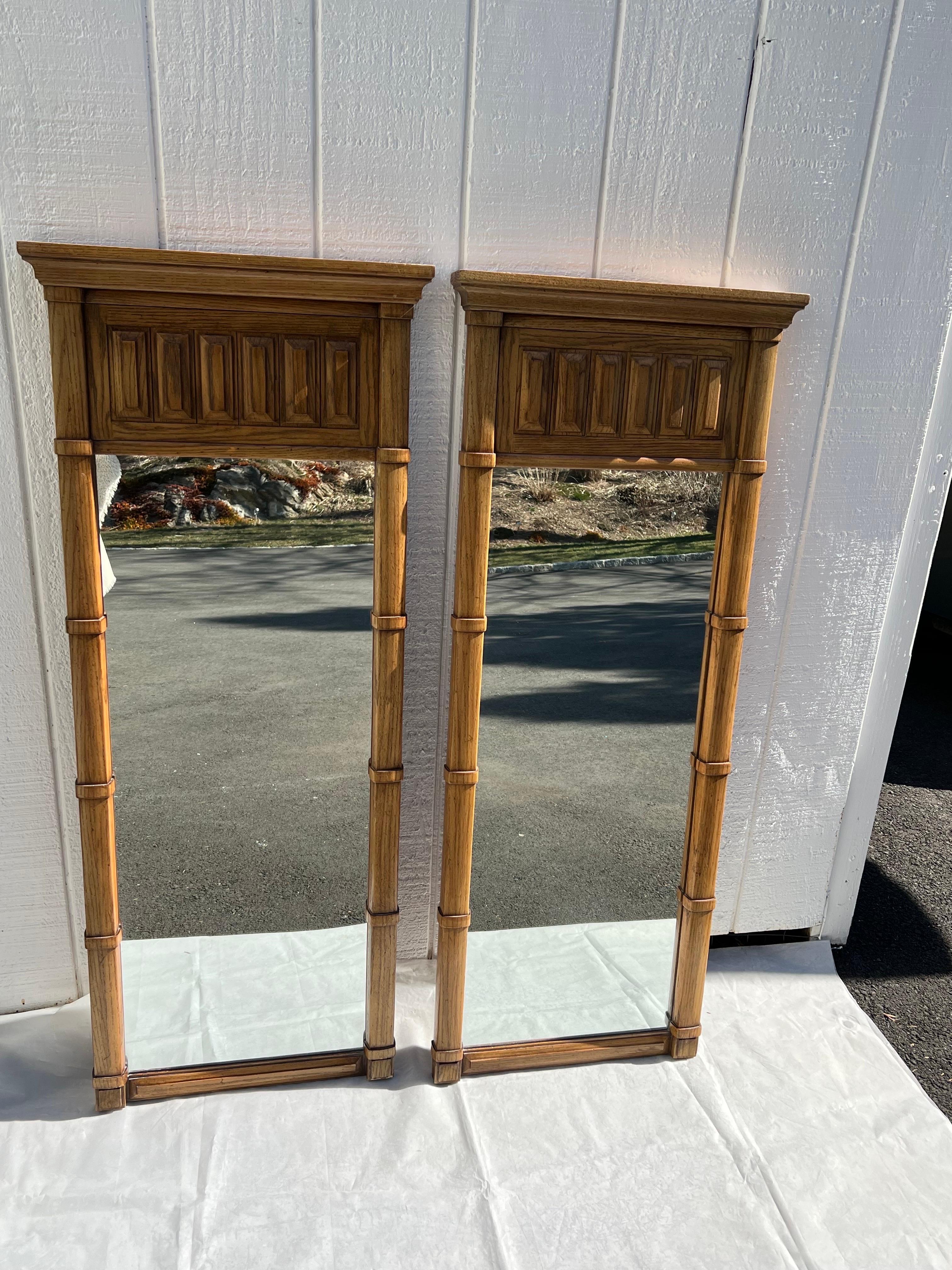 Pair of Thomasville Mid Century Wall Mirrors circa 1970s In Good Condition For Sale In Redding, CT