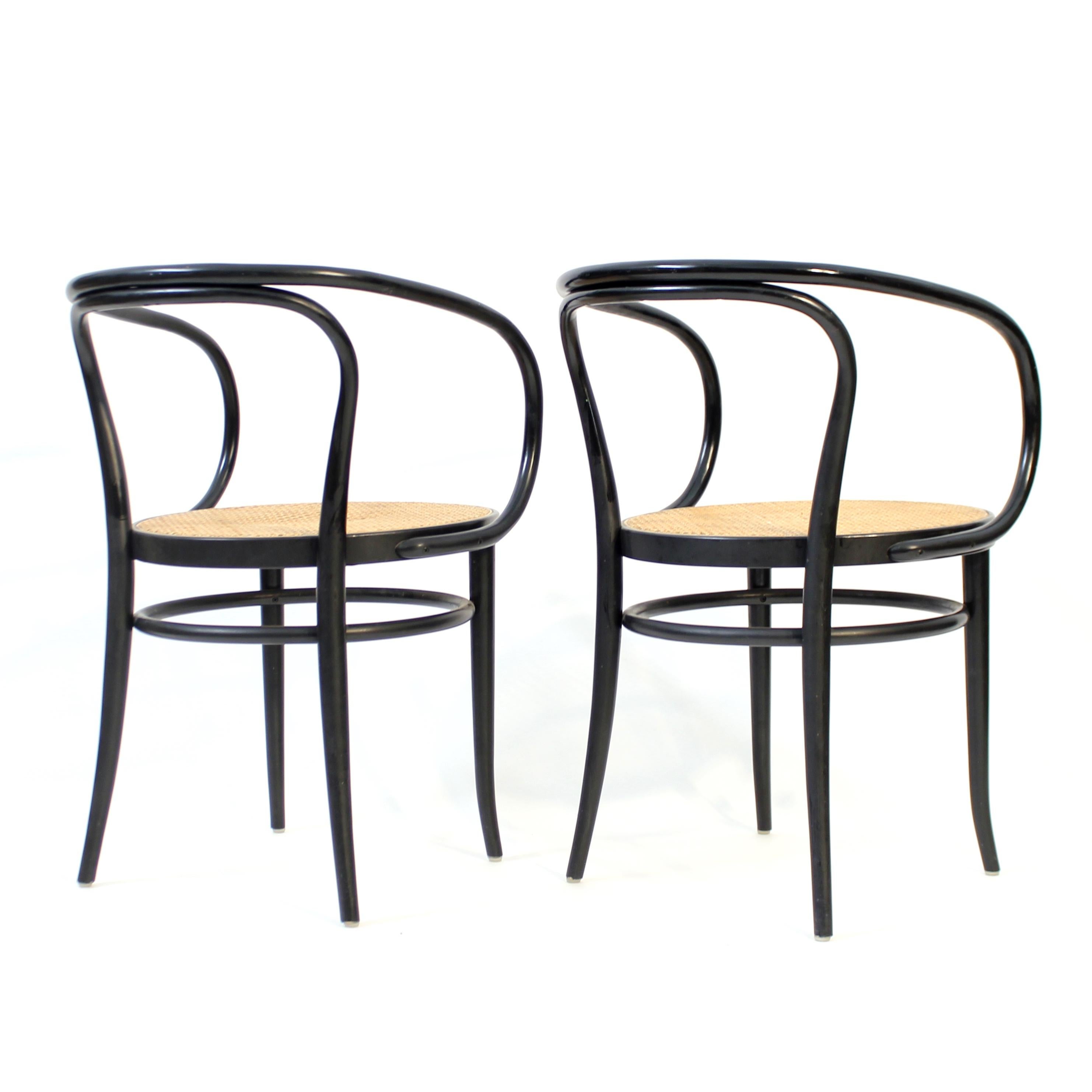 Paire de fauteuils Thonet, modèle 209, vers 2000 en vente 3