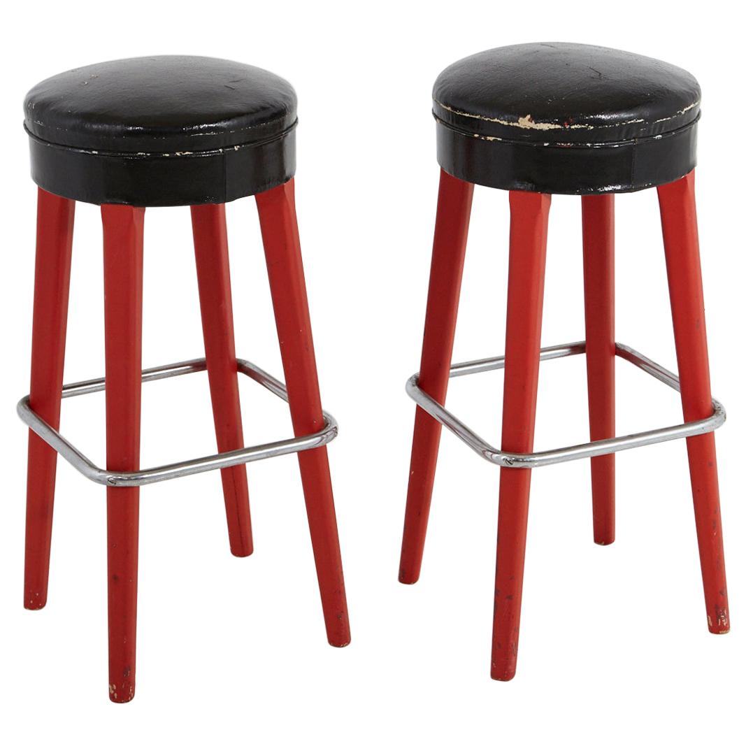 Pair of Thonet Bar Stools with Red Wooden Base and Black Seats, circa 1930s For Sale