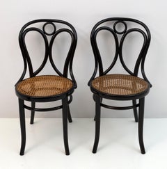 Paire de chaises Thonet en hêtre courbé et paille de Vienne, 1890