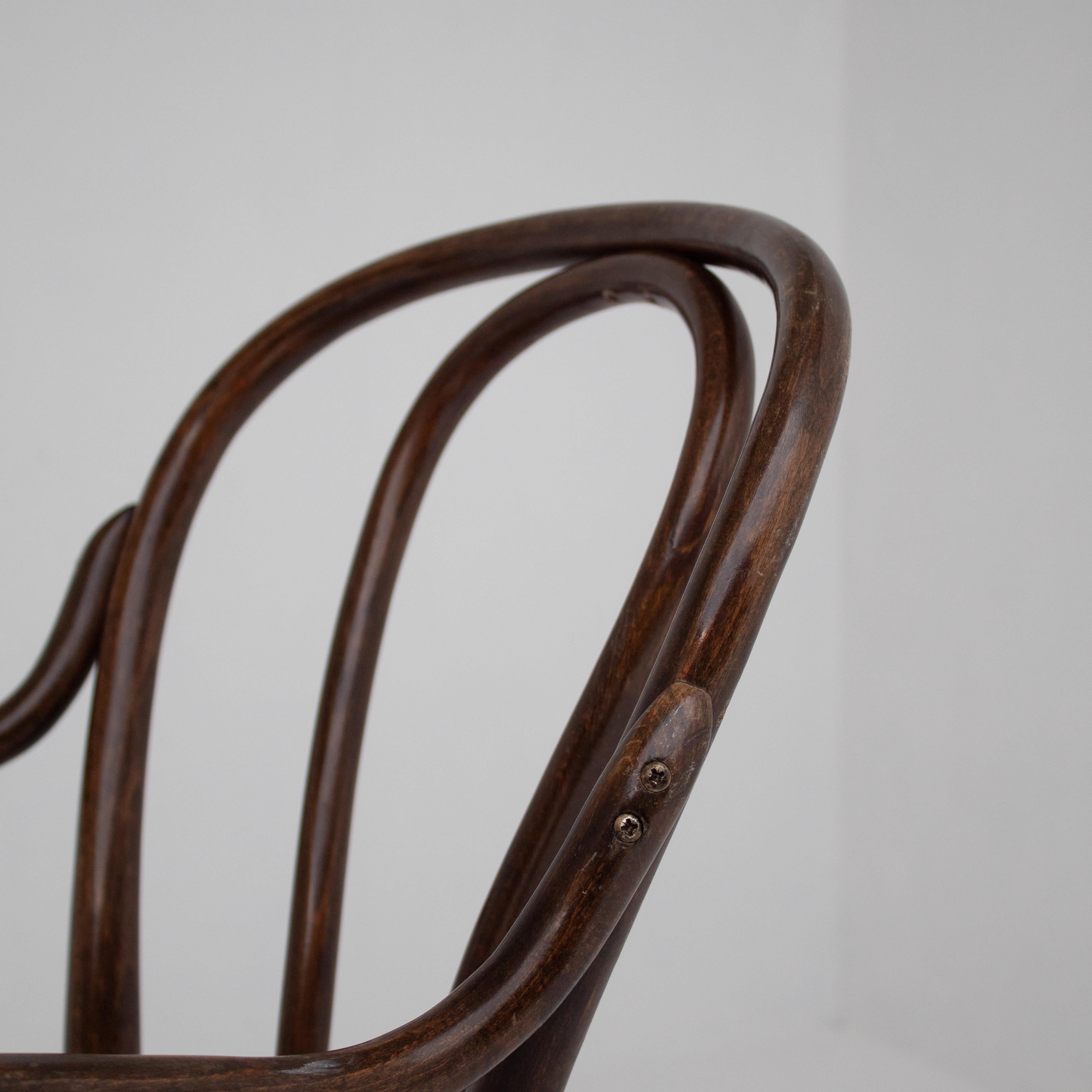 Paire de fauteuils en bois de Thonet en vente 5