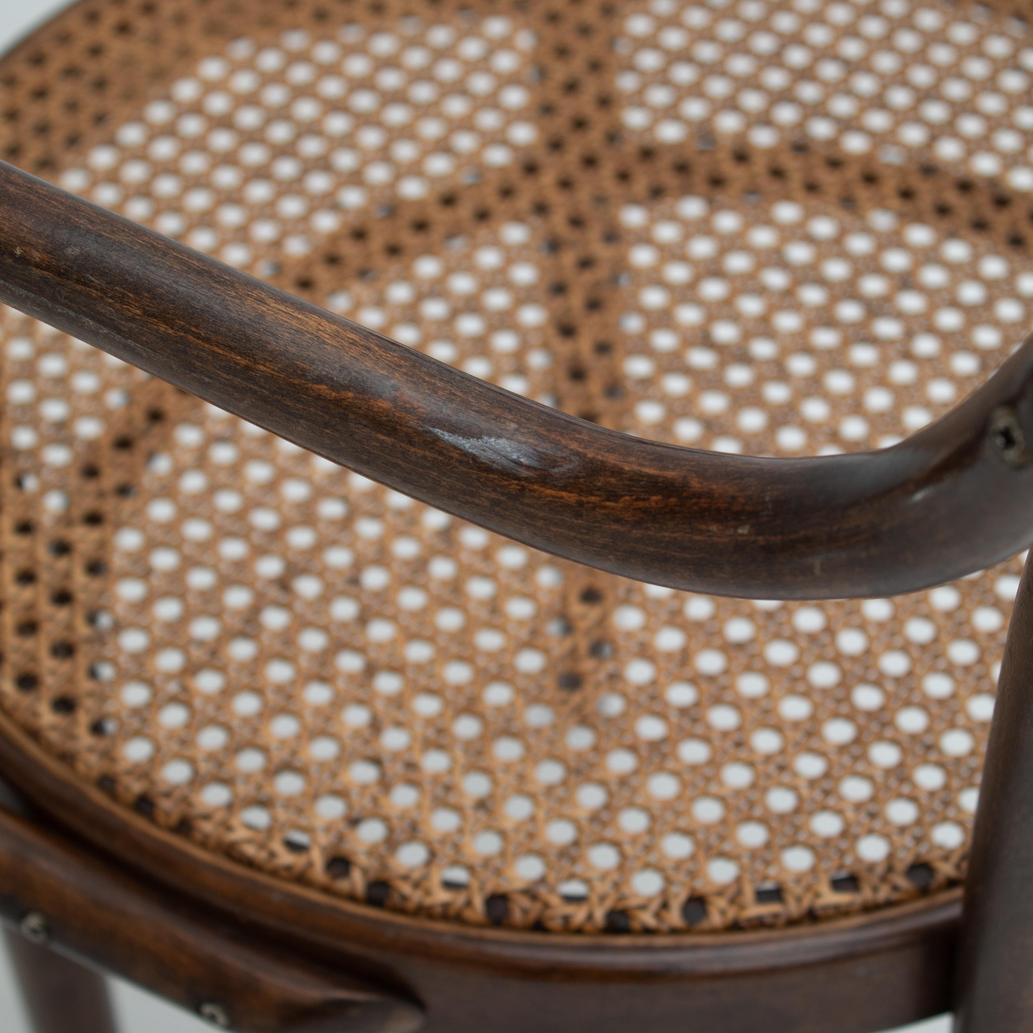 Paire de fauteuils en bois de Thonet en vente 6