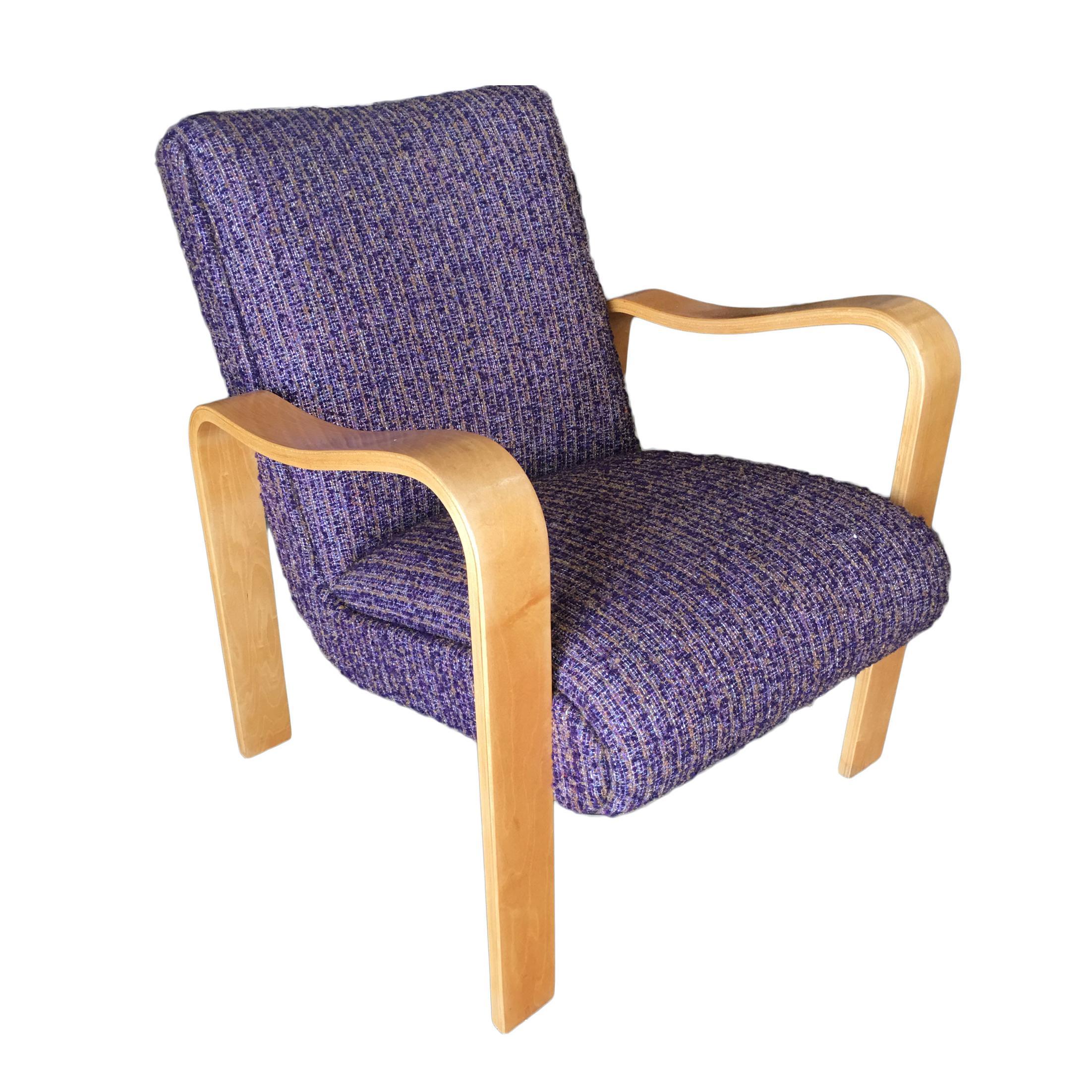 Thonet-Sessel aus Bugholz mit lila Sitz