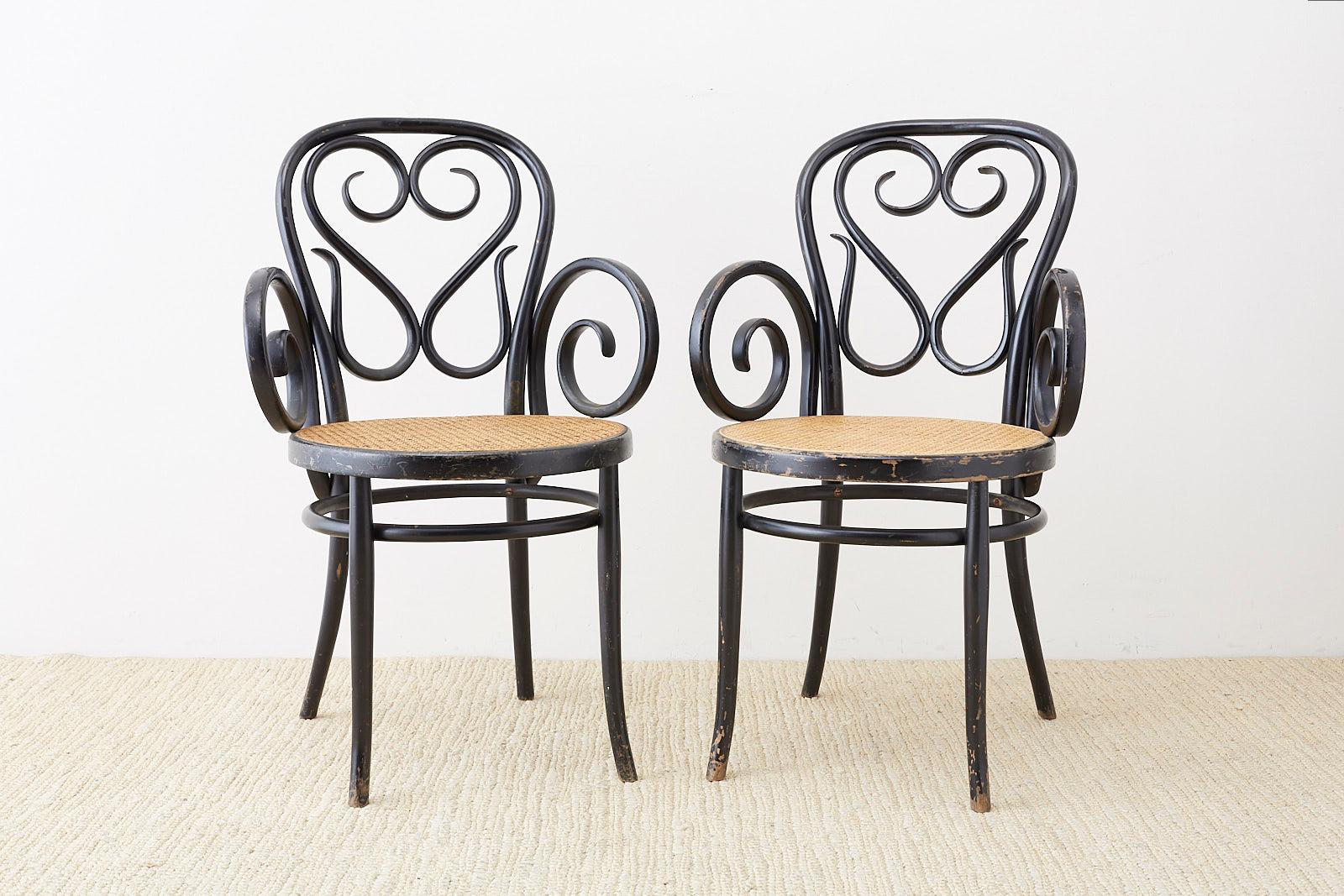 Pair of Thonet Cafe Daum Style Bentwood Armchairs In Good Condition For Sale In Rio Vista, CA