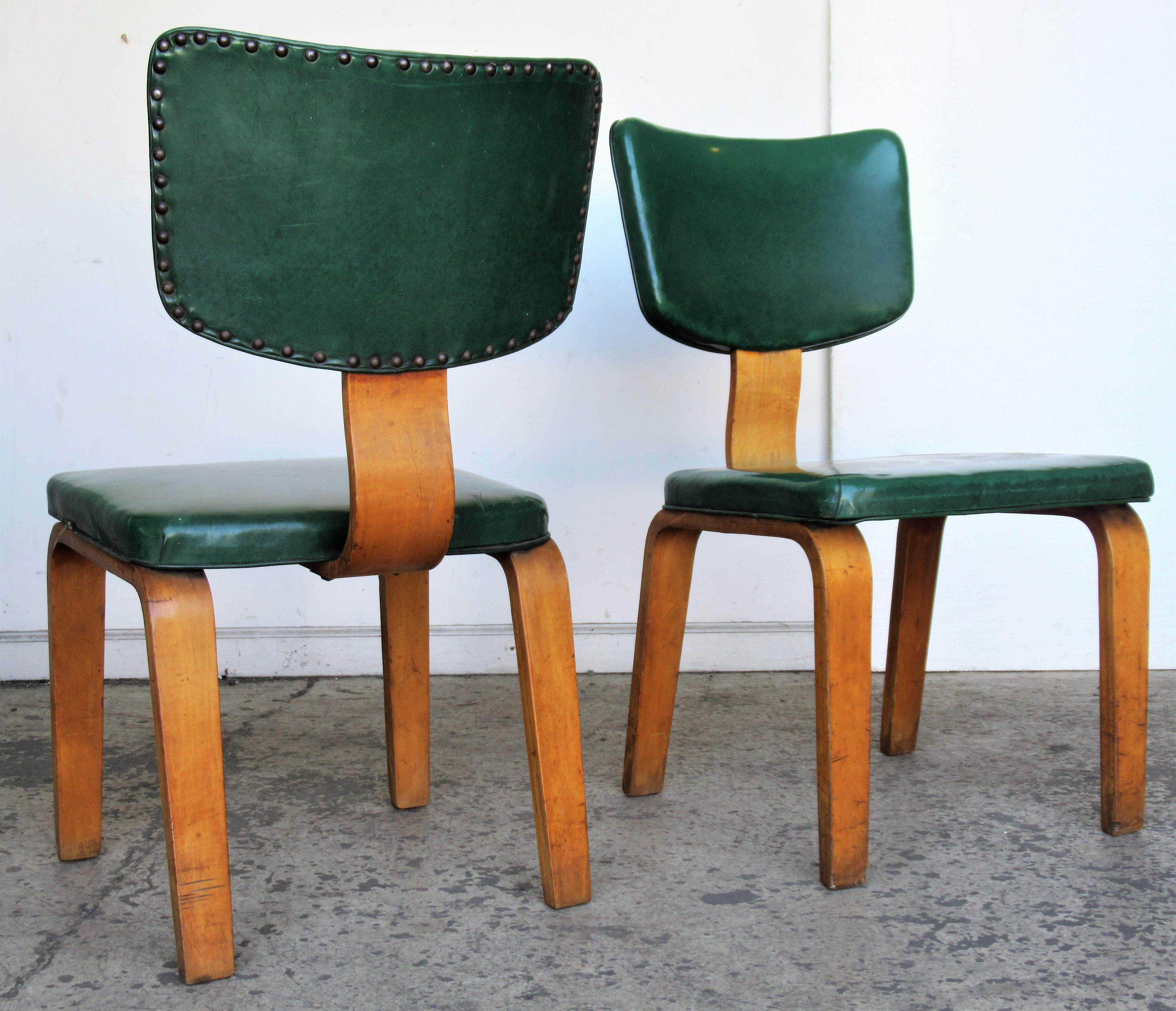 Pair of Thonet Chairs 8