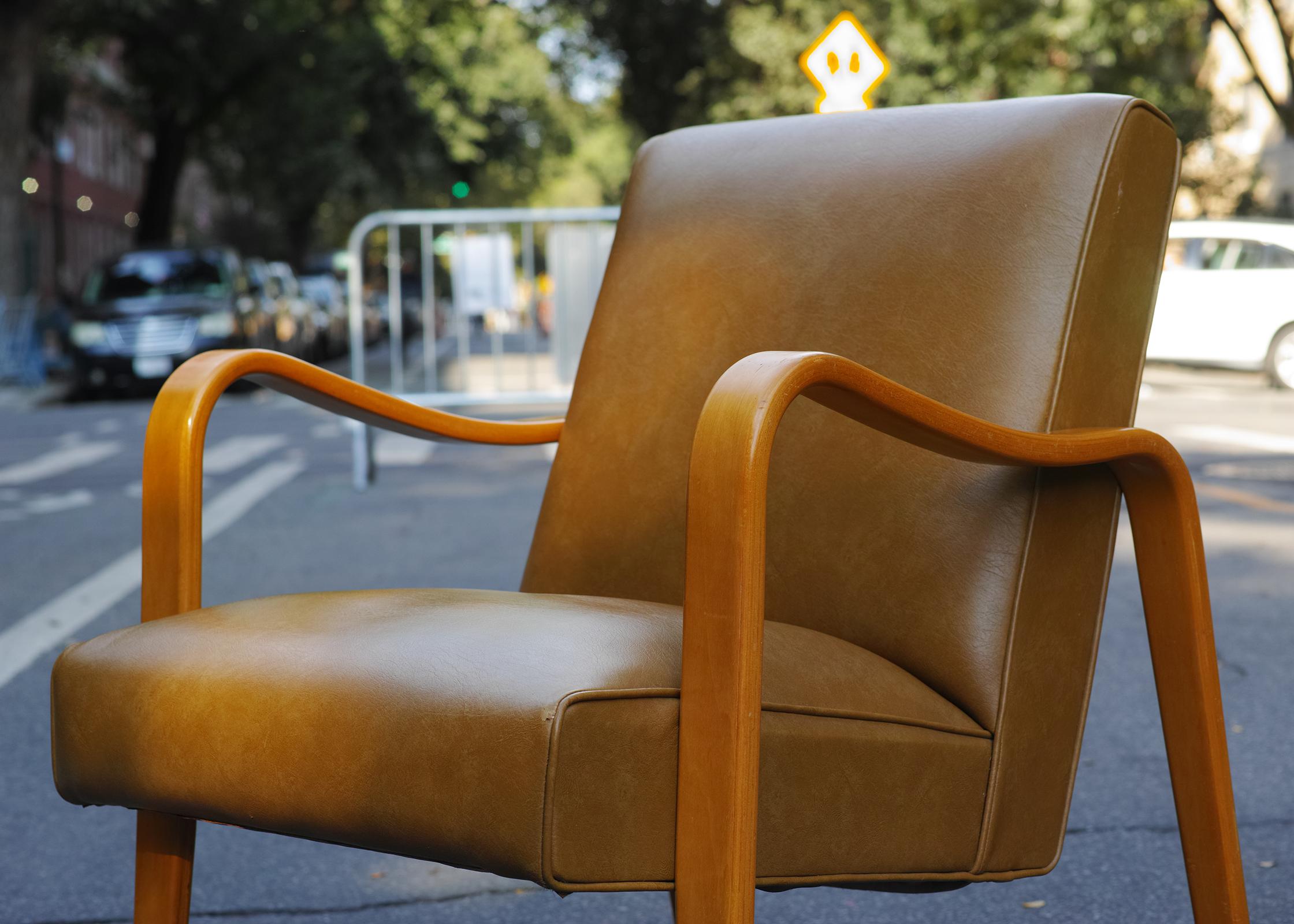 Paar Thonet Lounge-Stühle im Zustand „Gut“ im Angebot in Brooklyn, NY