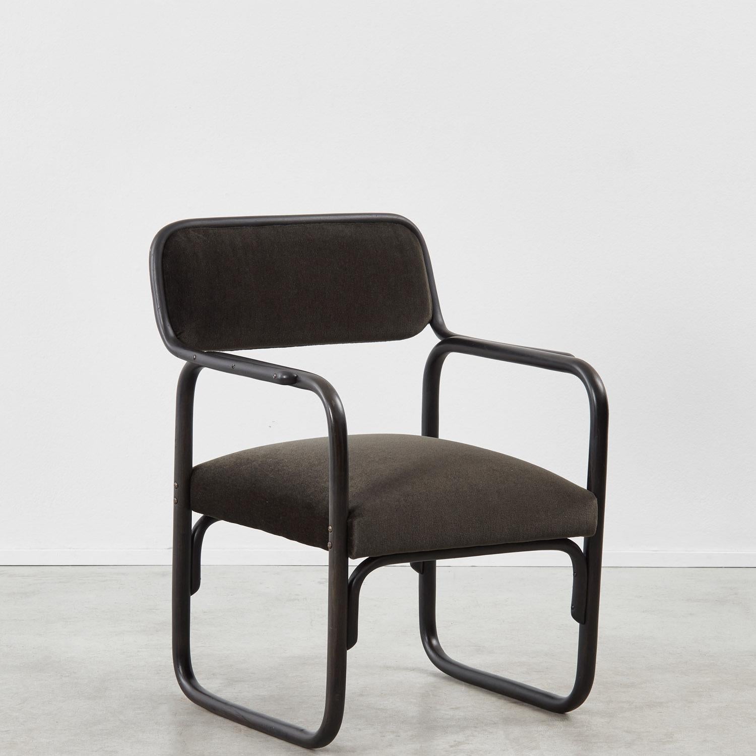 Austrian Two Thonet Mundus A 60 F armchairs - Austria, 1929 For Sale