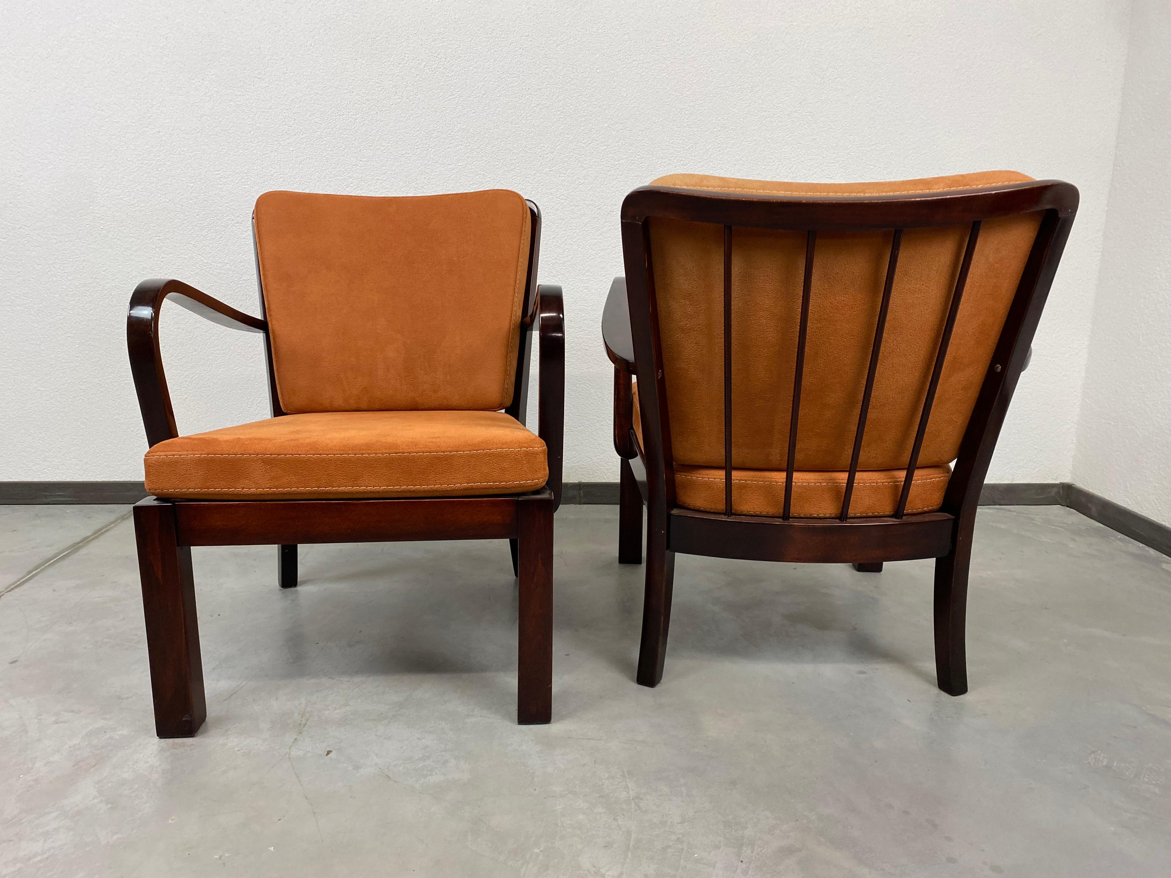 Pair of Thonet Mundus Armchairs For Sale 5