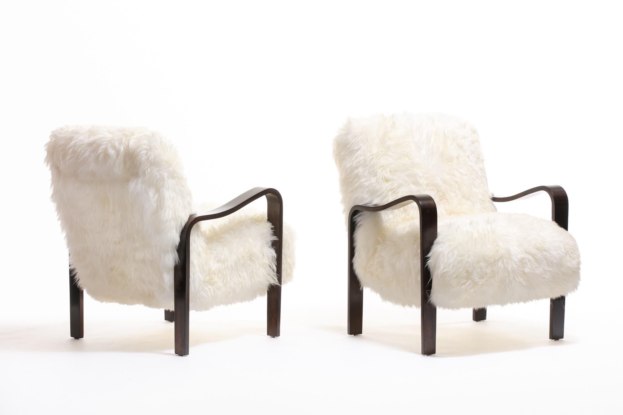 Pair of Thonet Sculptural Bentwood and Ivory Sheepskin Armchairs, circa 1950 7