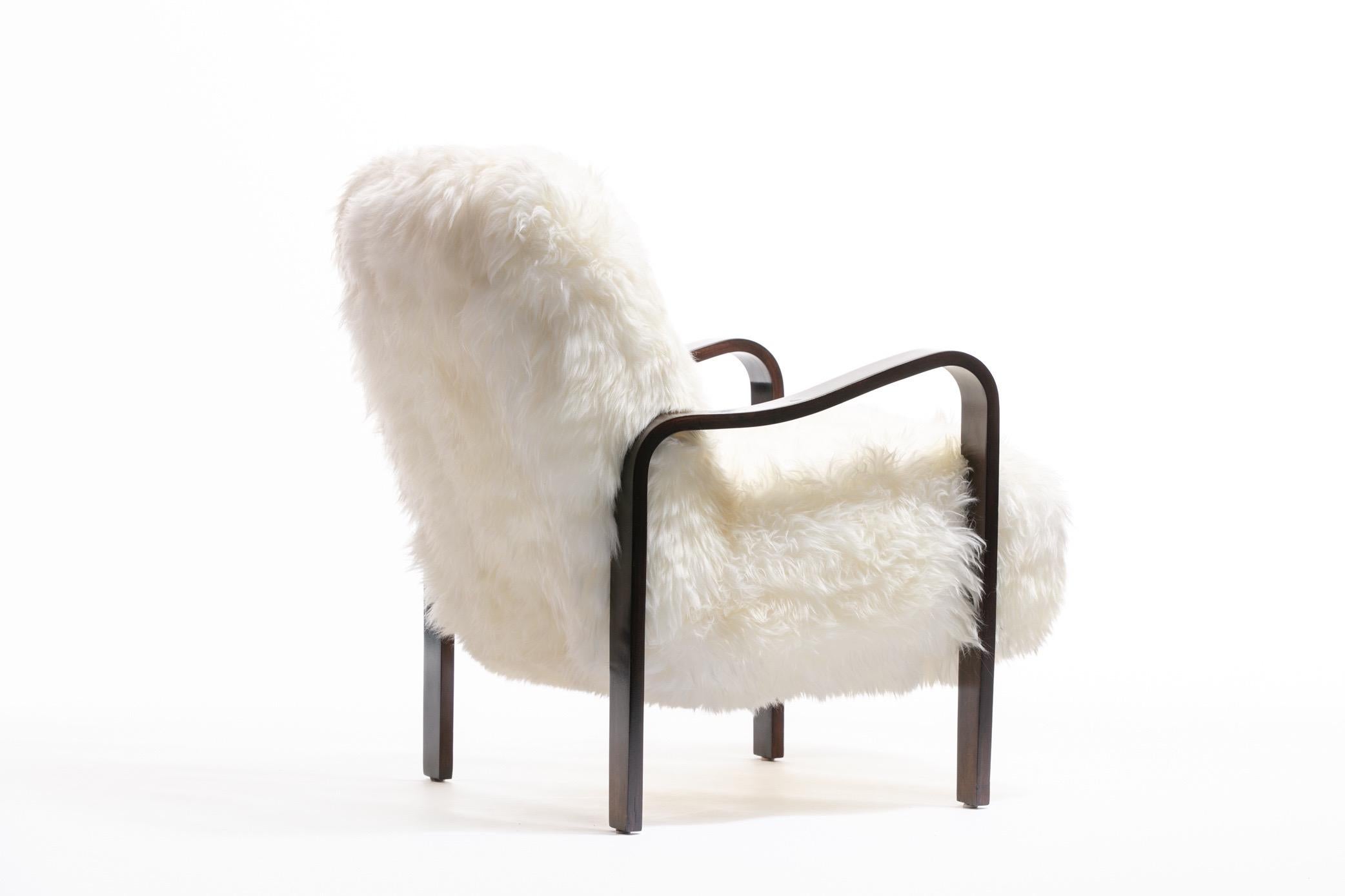 Pair of Thonet Sculptural Bentwood and Ivory Sheepskin Armchairs, circa 1950 9