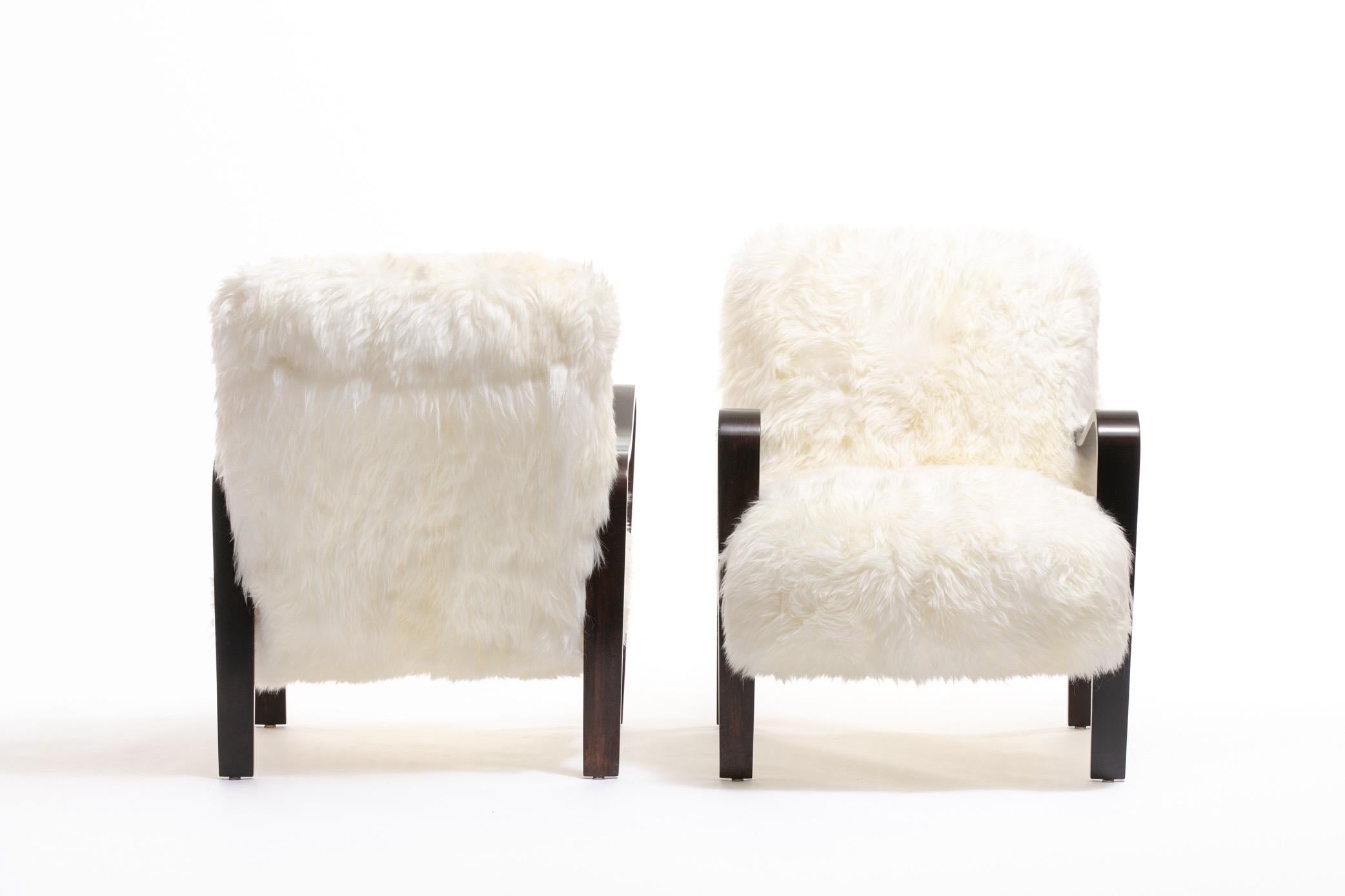 Mid-Century Modern Pair of Thonet Sculptural Bentwood and Ivory Sheepskin Armchairs, circa 1950