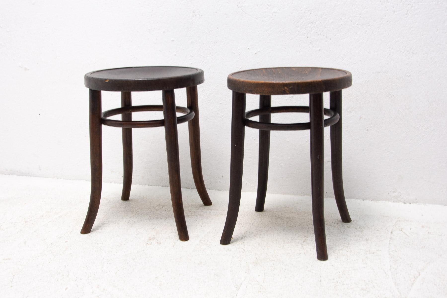 Mid-Century Modern Pair of Thonet stools, 1920´s, Czechoslovakia