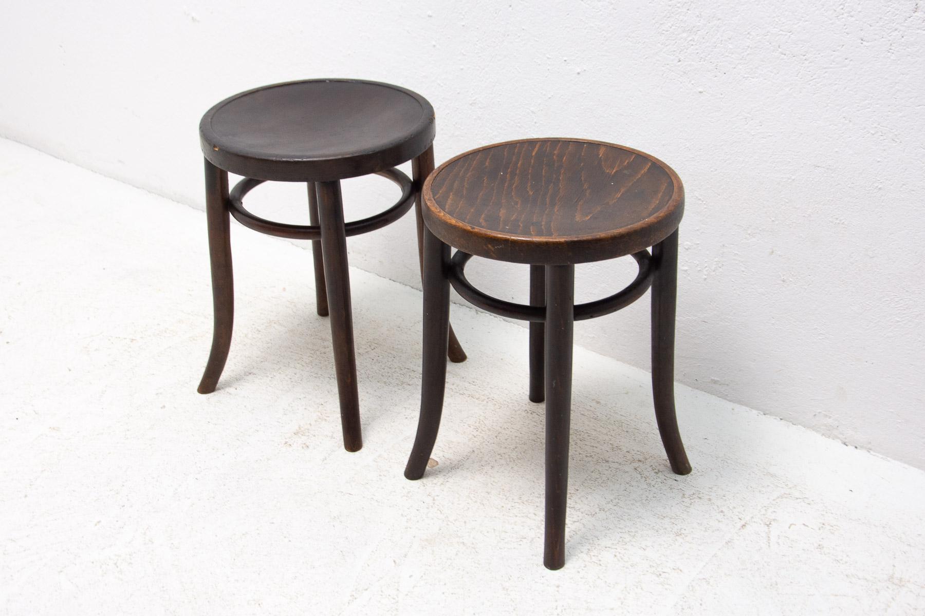 Pair of Thonet stools, 1920´s, Czechoslovakia In Good Condition In Prague 8, CZ