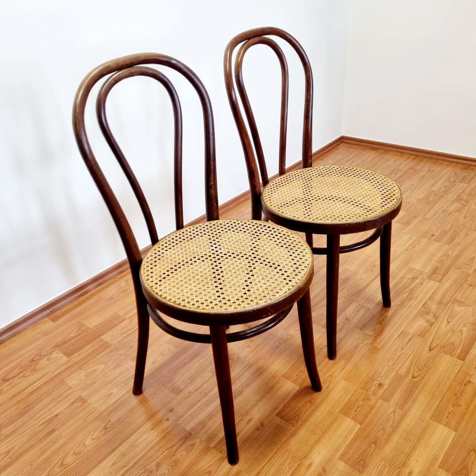 Art Nouveau Pair of Thonet Style Bentwood Dining Chairs, Italy 60s For Sale