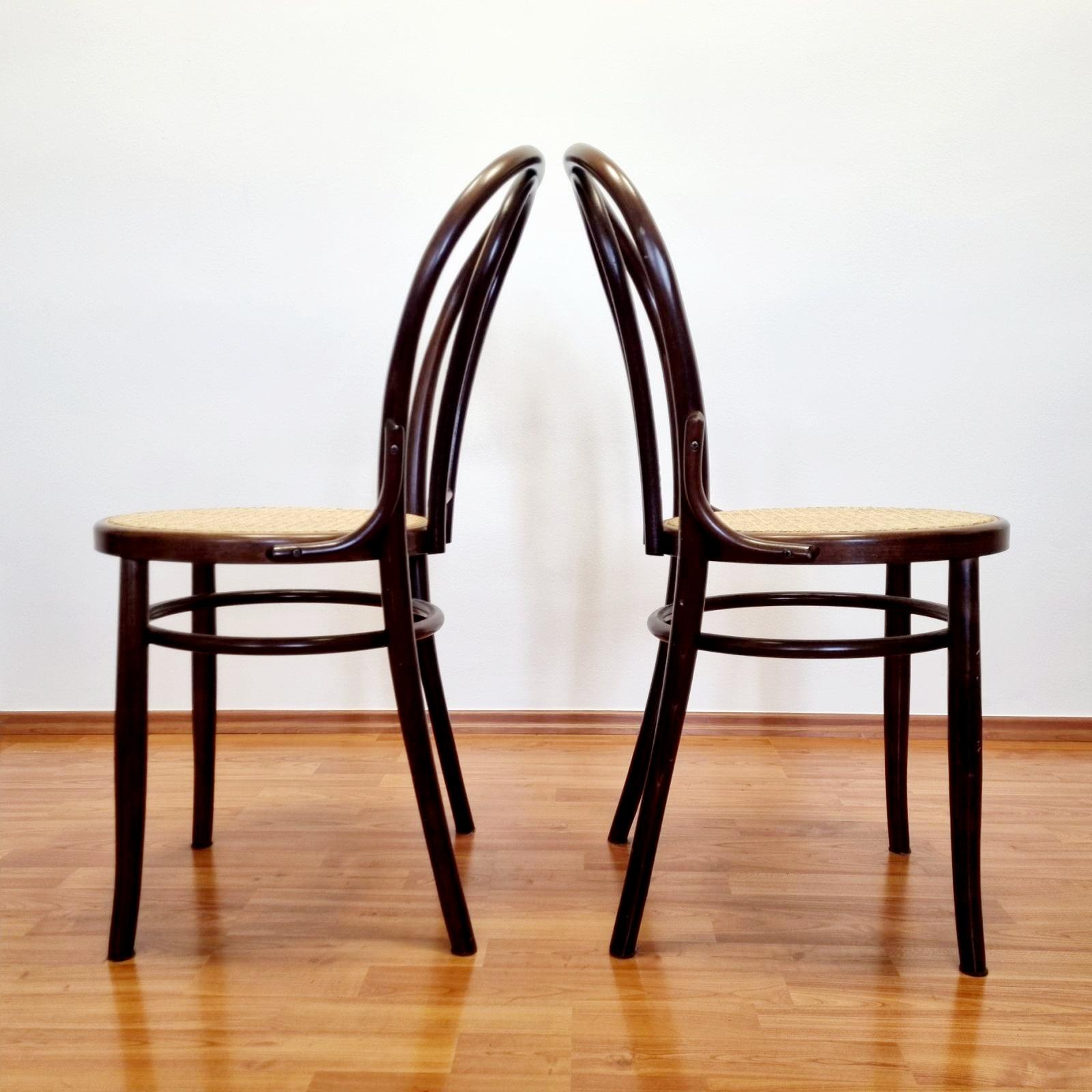 Cane Pair of Thonet Style Bentwood Dining Chairs, Italy 60s For Sale