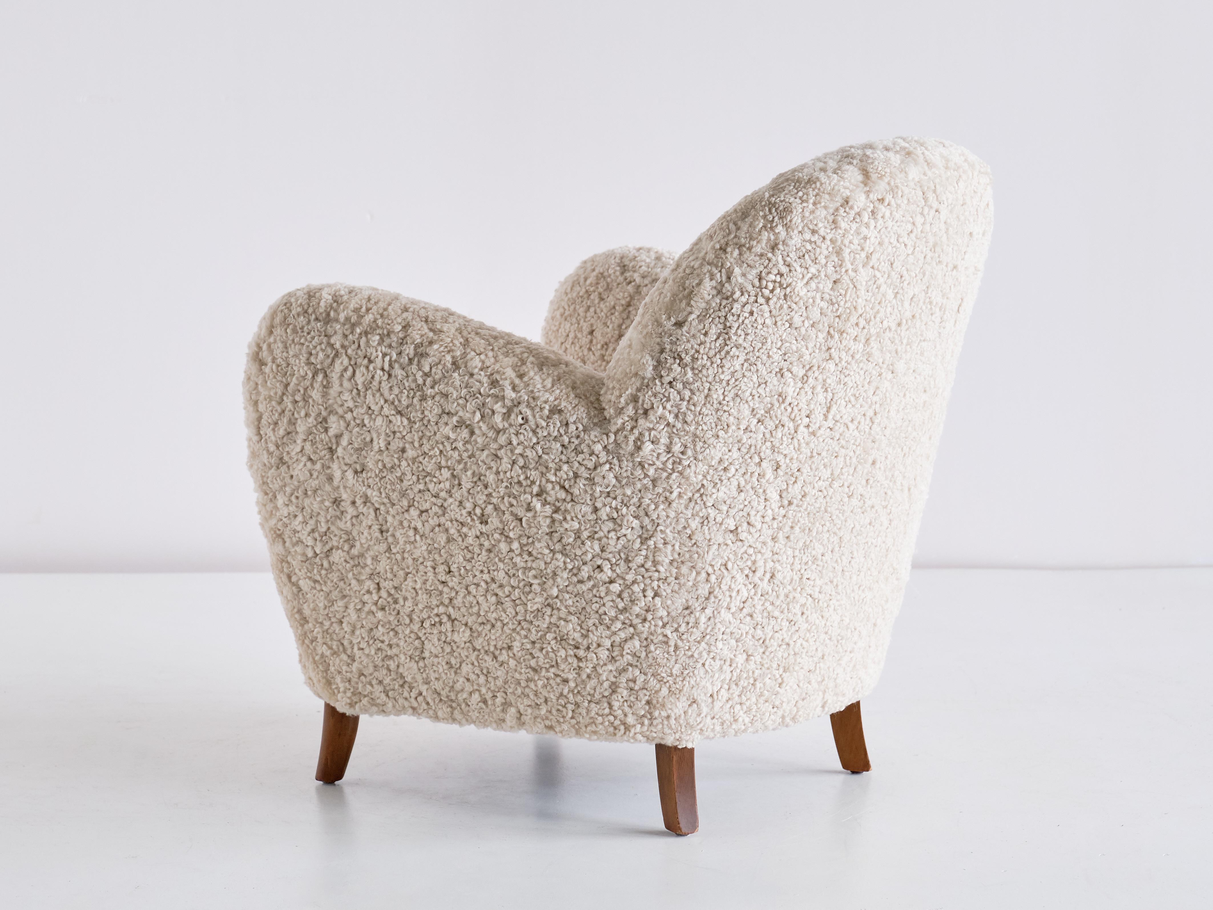 Pair of Thorald Madsen Armchairs in Sheepskin and Beech, Denmark, Mid 1930s For Sale 6