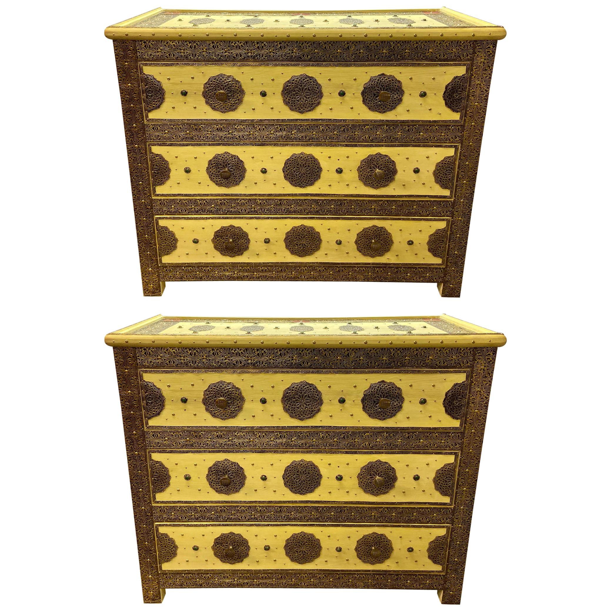 Three-Drawer Commodes, Chests or Nightstands in Hollywood Regency Style, a Pair 