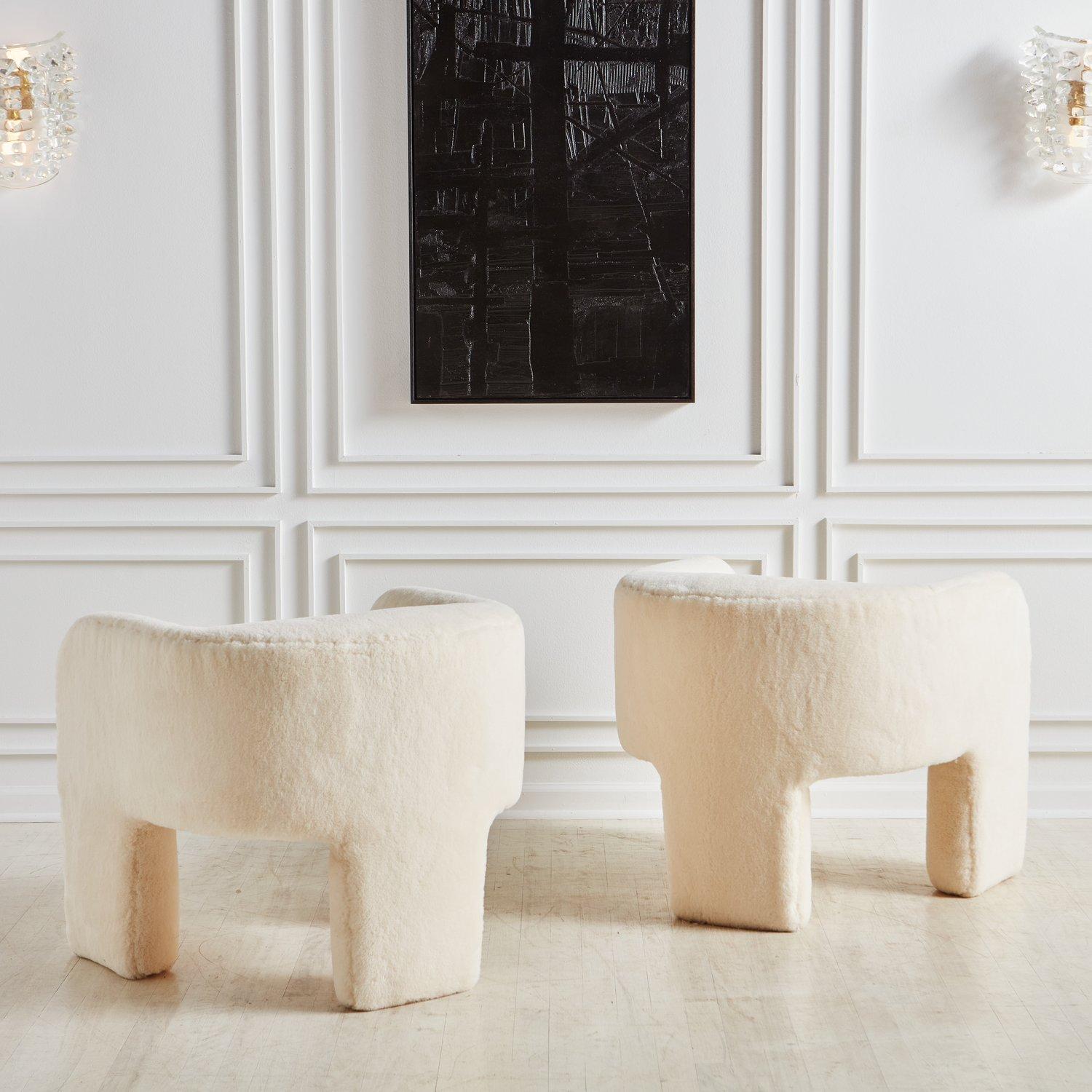 20th Century Pair of Three-Legged Sculptural Lounge Chairs Attributed to Vladimir Kagan