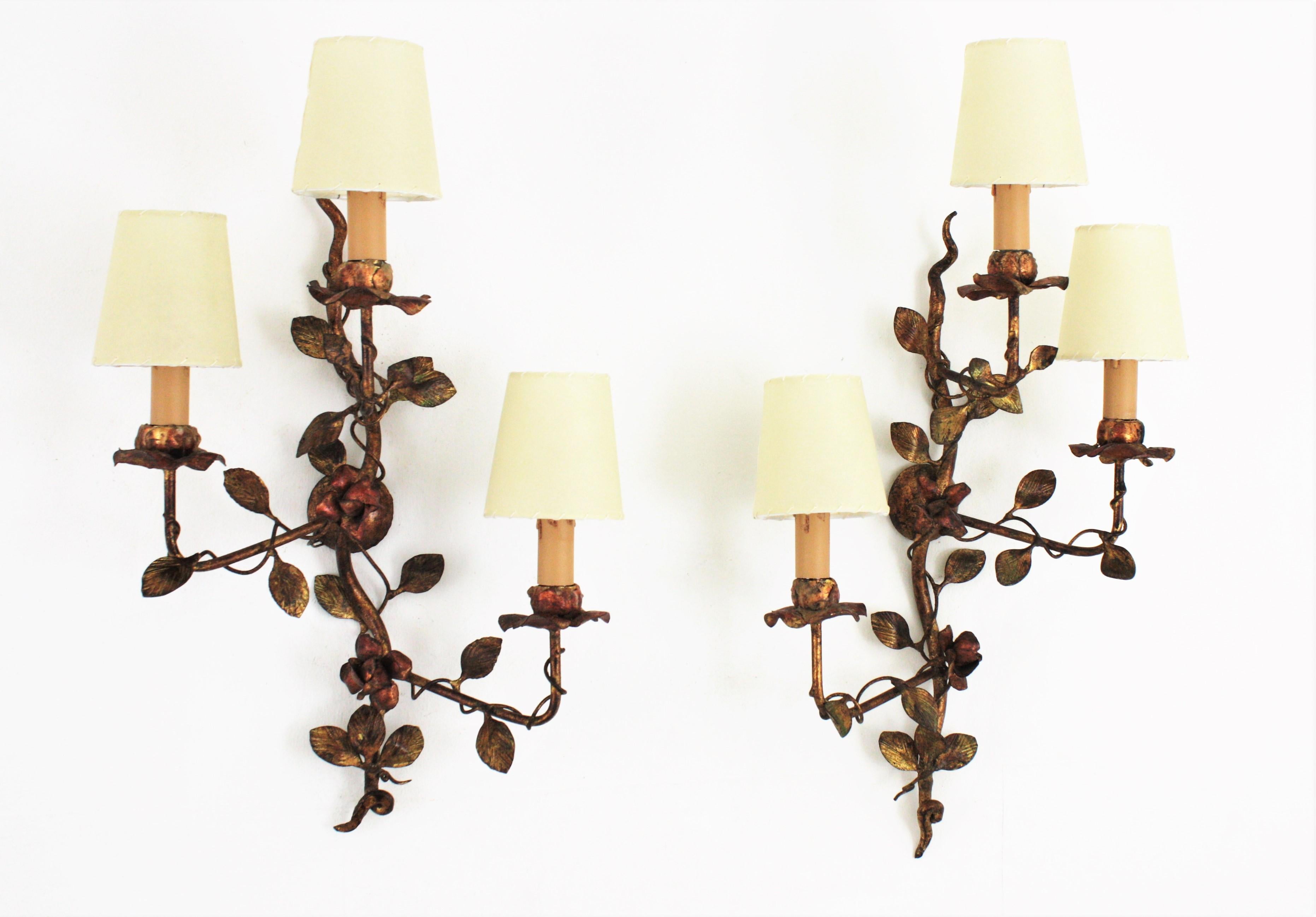 Hollywood Regency Pair of Foliage Floral Tole Wall Sconces in Polychromed Gilt Iron For Sale