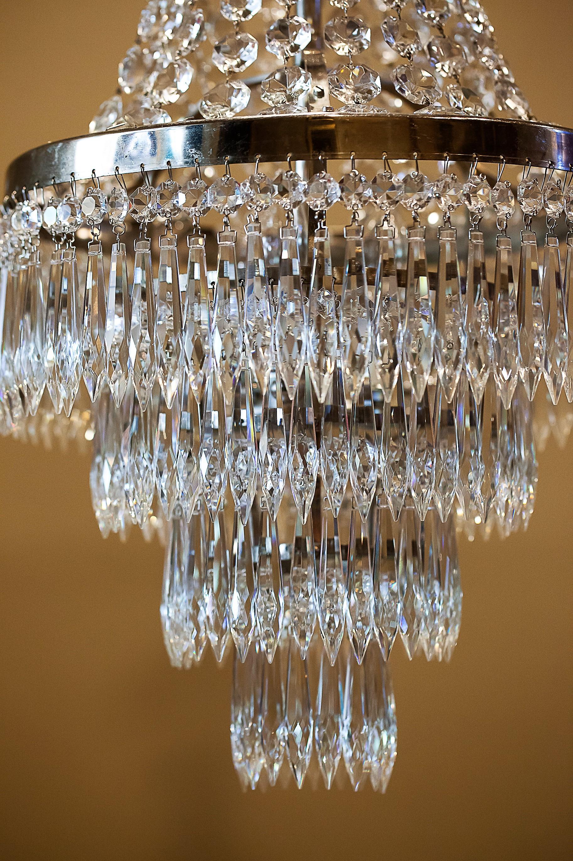 Pair of Three-Light Tent-and-Cascade Chandeliers, circa 1935 For Sale 7