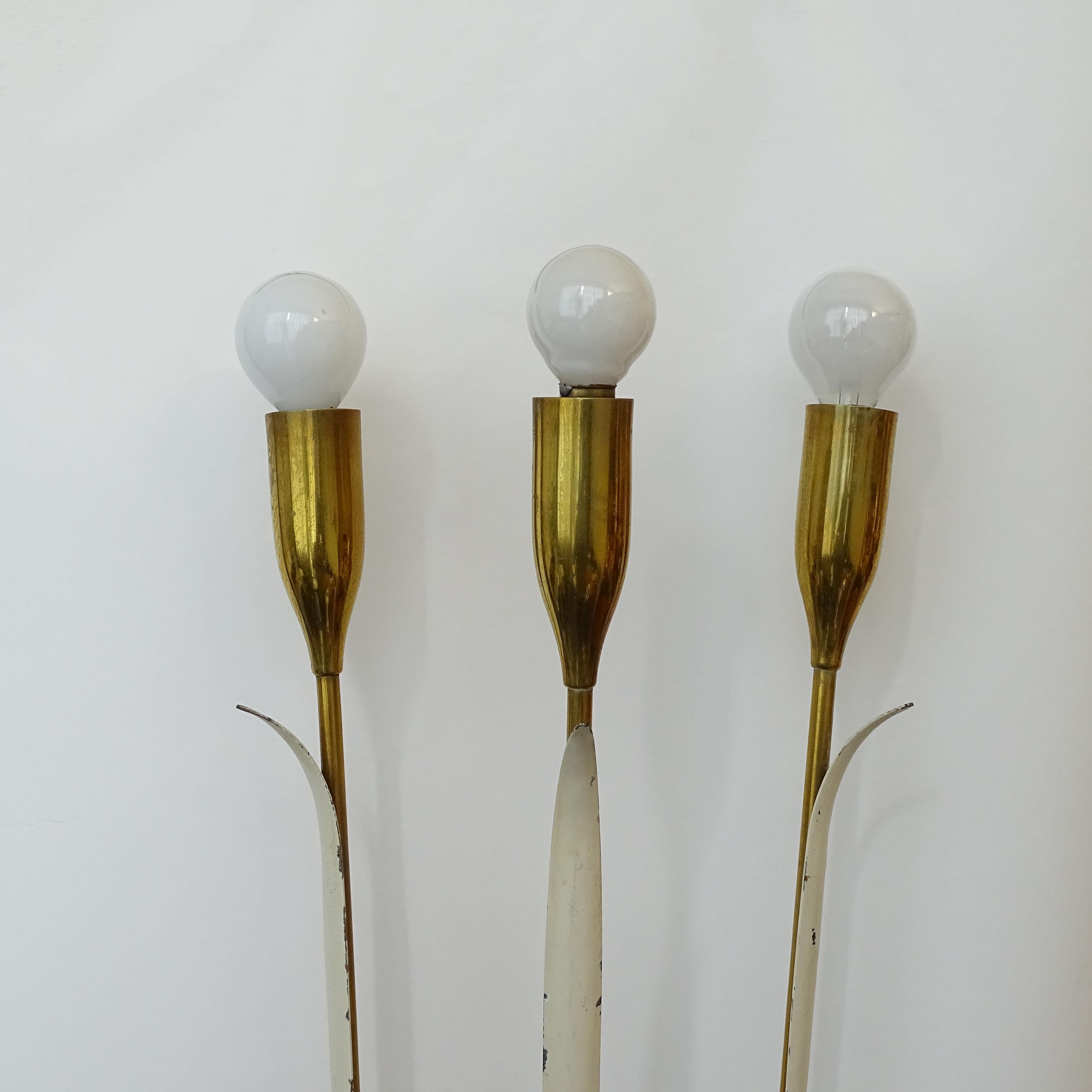 Lacquered Pair of Three Lights Floreal Wall Lamps in Brass and Lacquer, Italy 1940s For Sale
