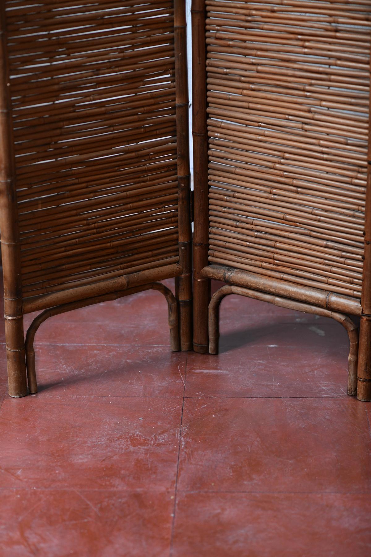 Late 20th Century Pair of three-panel rattan screens, 1980 For Sale