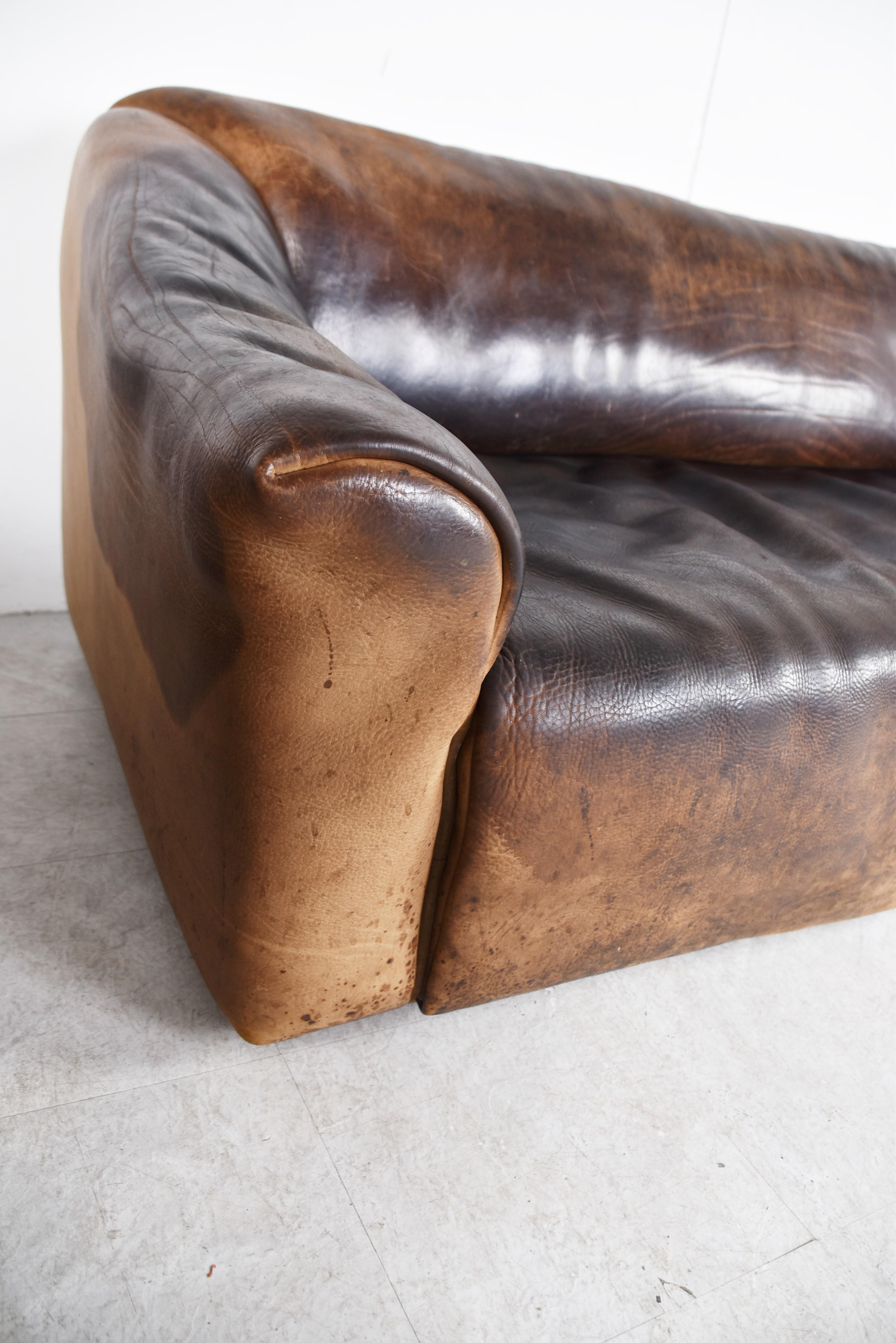Pair of three seater DS47 sofas by De sede, 1960s 3