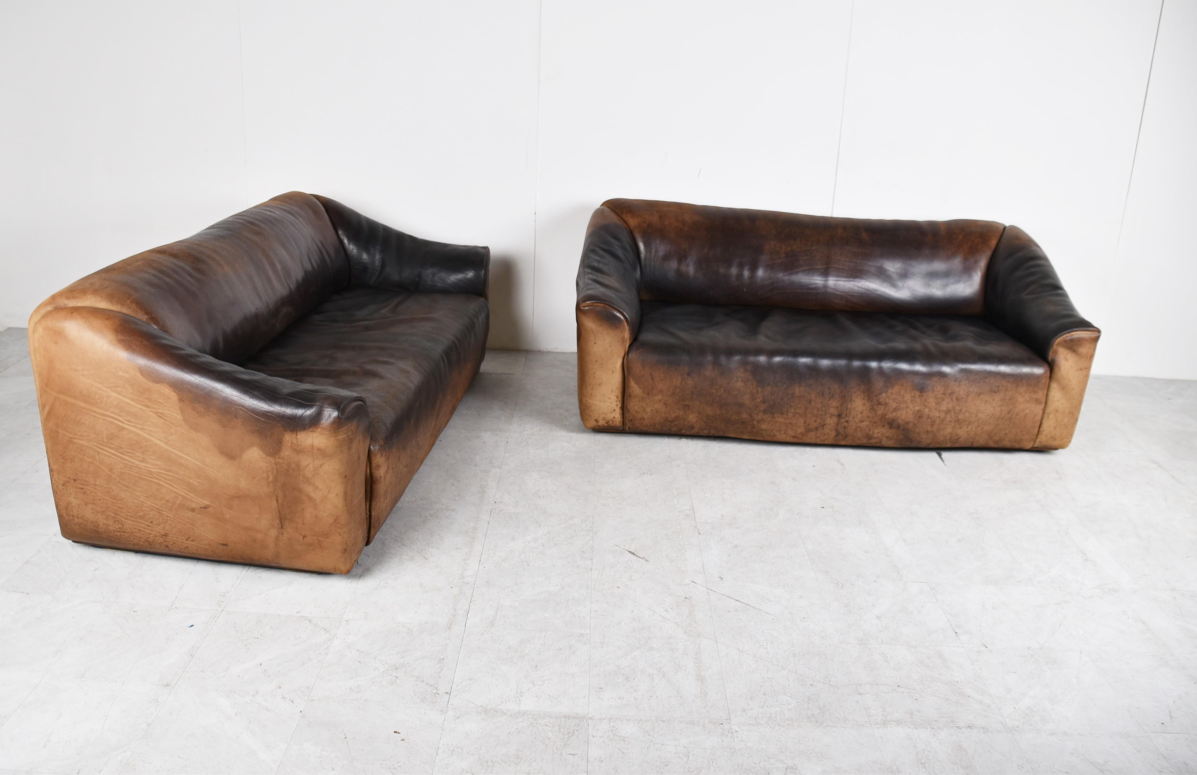 Pair of three seater DS47 sofas by De sede, 1960s 1