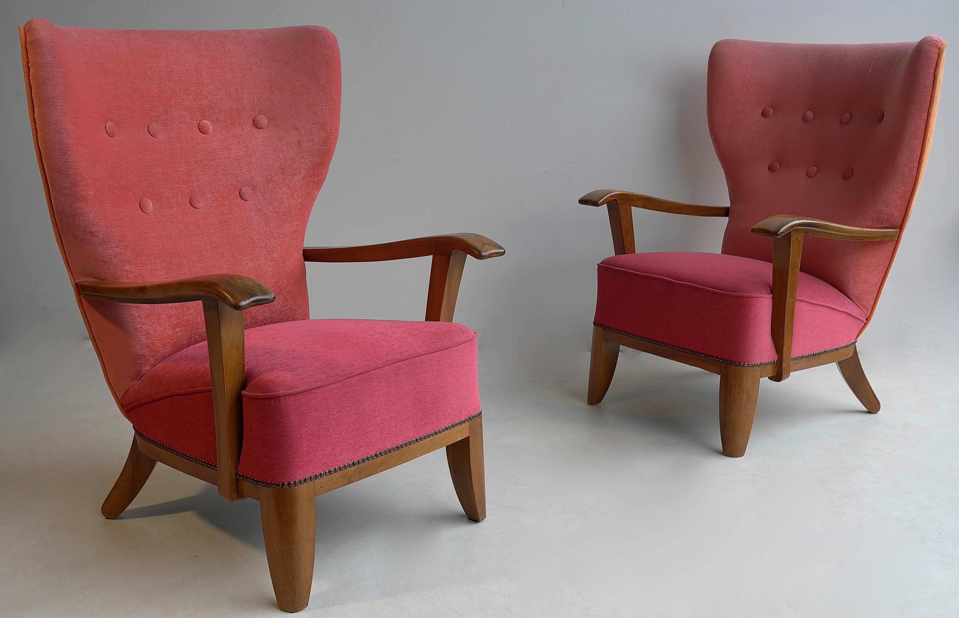 French Pair of Three-Tone Mid-Century Modern Wingback Armchairs, France, 1948 For Sale