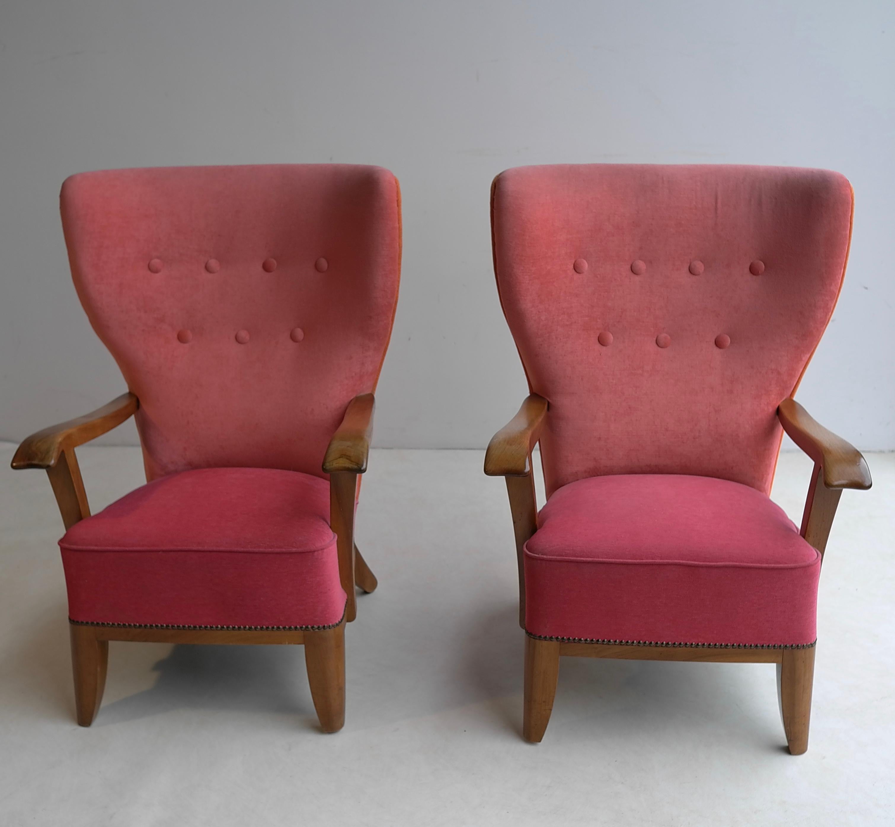 Pair of Three-Tone Mid Century Modern Wingback Armchairs, France 1948 In Good Condition In Den Haag, NL