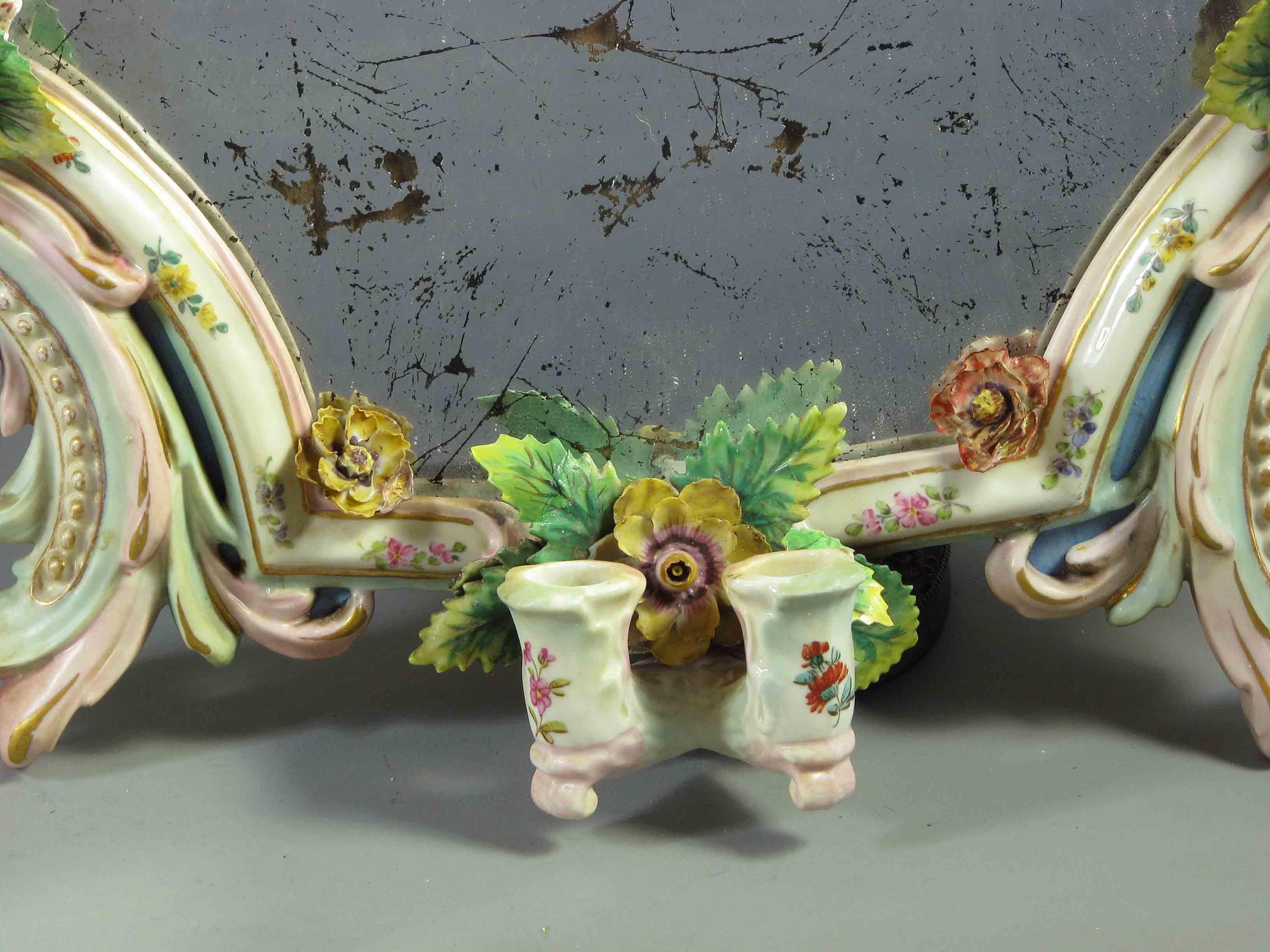 Pair of Thuringian Meissen-style Porcelain Two-Light Mirror Grinadoles Ca. 1870  For Sale 1