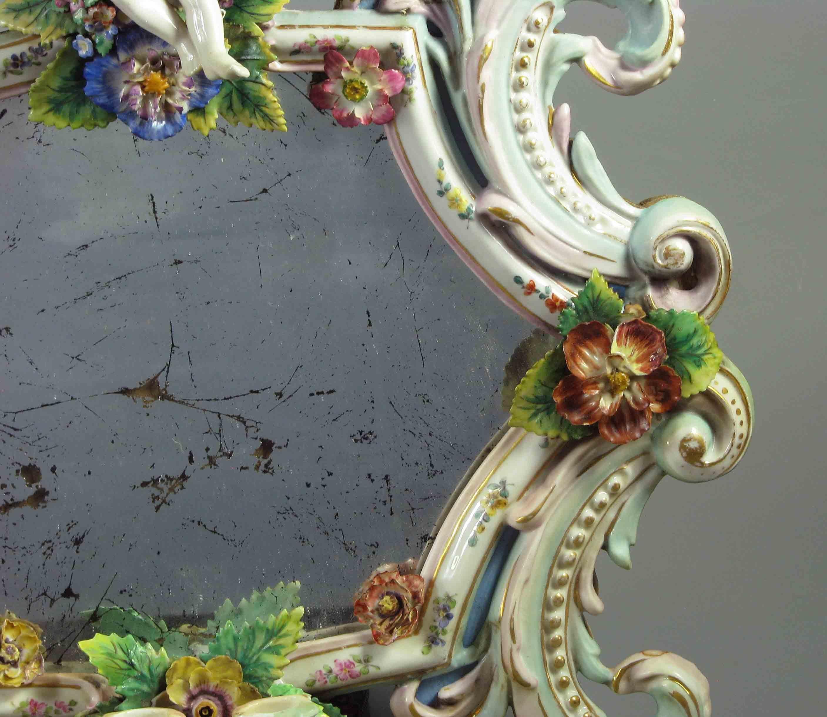 Pair of Thuringian Meissen-style Porcelain Two-Light Mirror Grinadoles Ca. 1870  For Sale 2