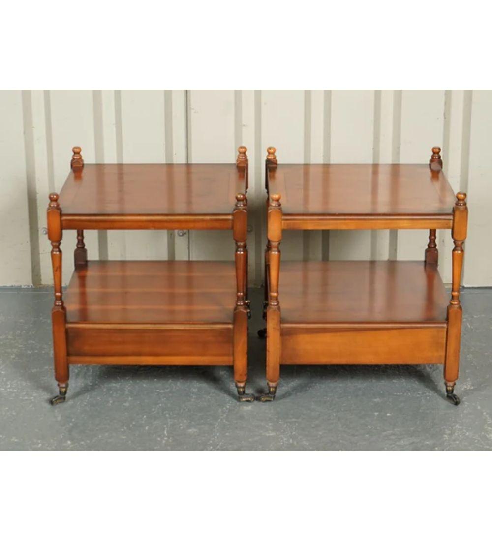 Pair of Tier Burr Yew Wood Nightstands End Lamp Bedside Tables, 1950s For Sale 3