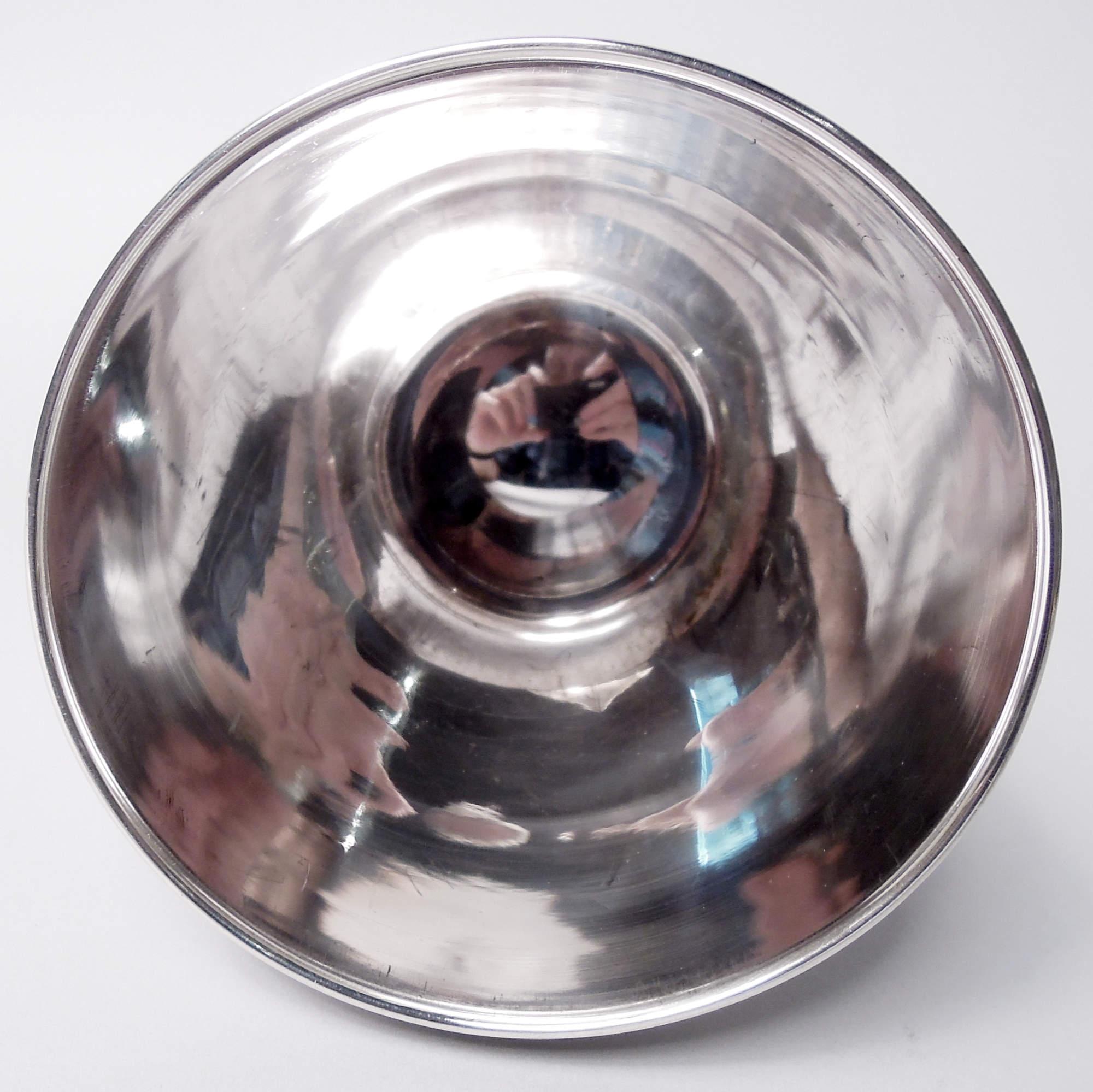 XX secolo Coppia di urne coperte in argento Tiffany American Modern Classic in vendita