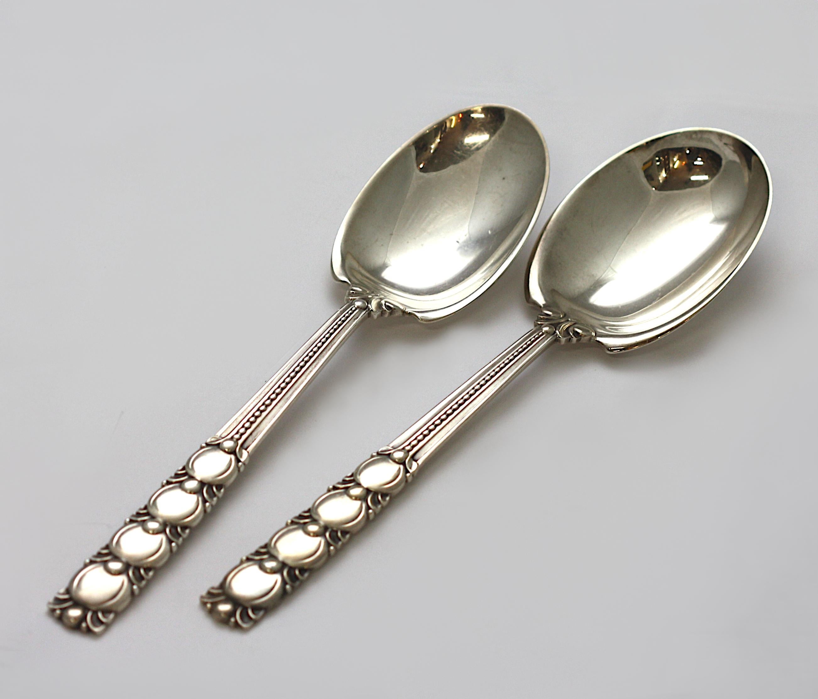 Pair of Tiffany & C0. Sterling Silver Serving Spoons For Sale 2