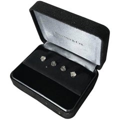 Pair of Tiffany & Co. New York Platinum and Diamond Stud Earrings 0.96 Carat
