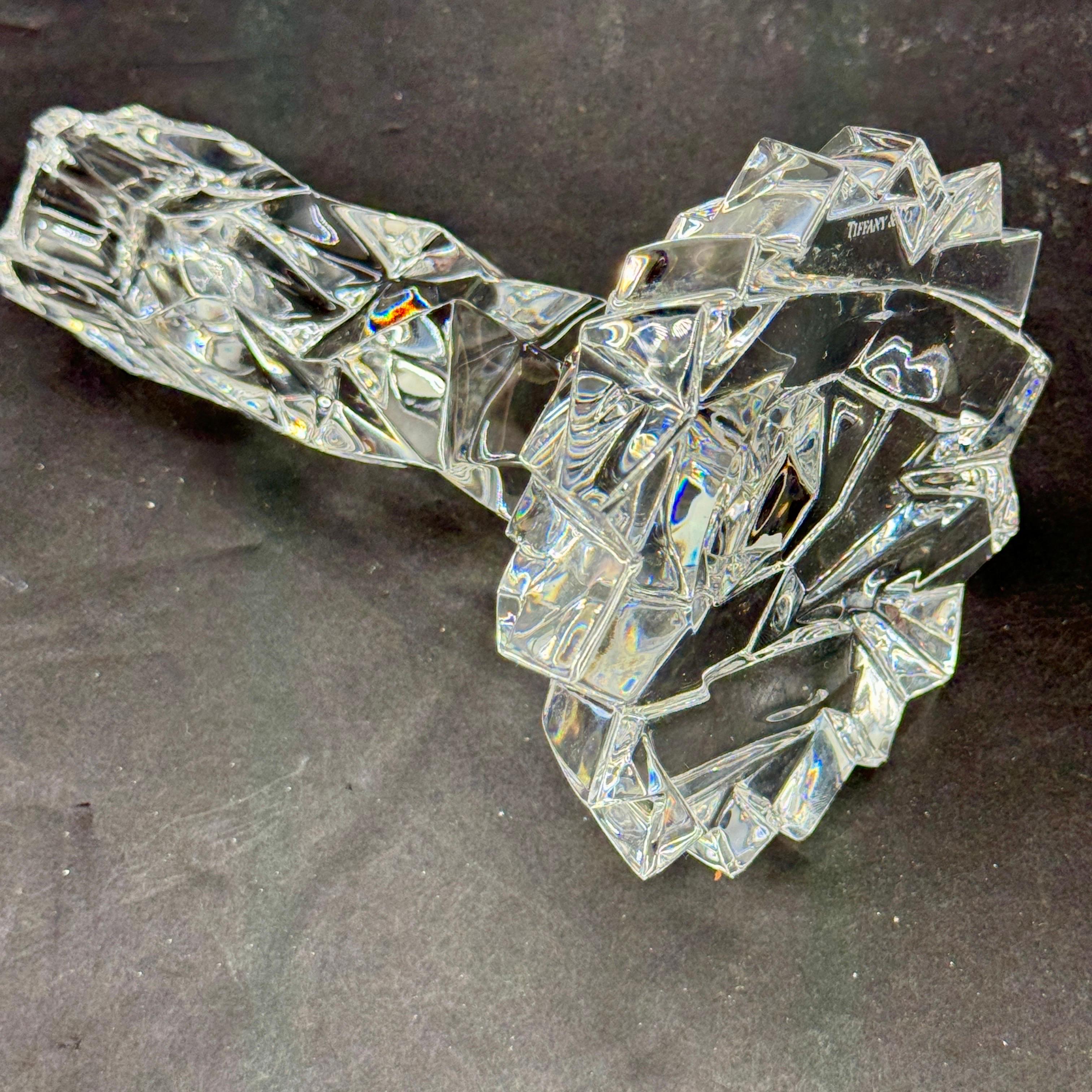 Pareja de candelabros de cristal tallado Tiffany & Co., firmados en venta 4